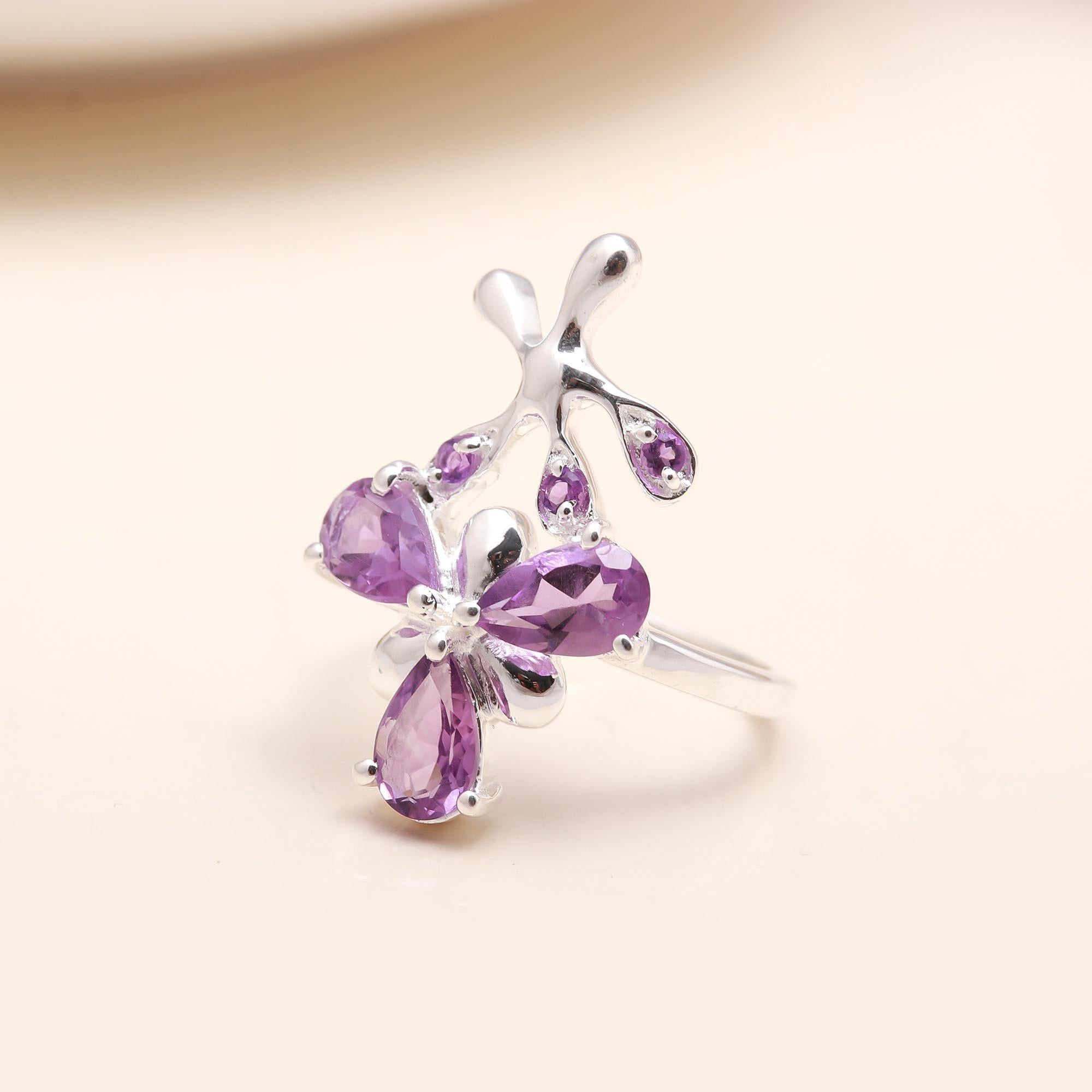 The Amethyst Bloom: Pear Cut Flower Ring