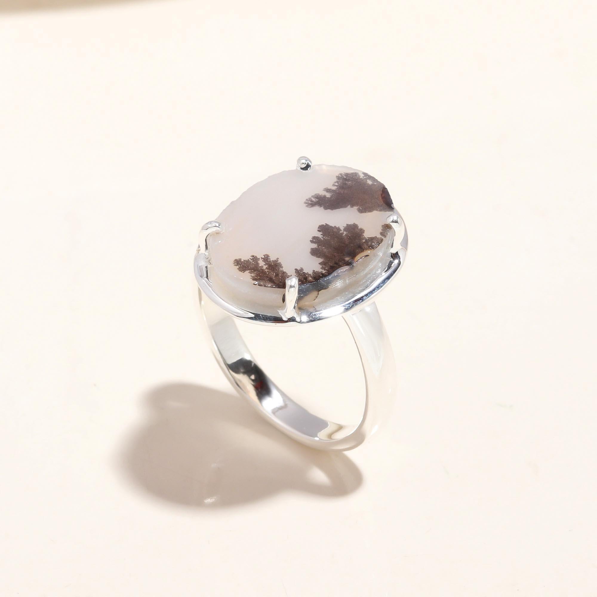 The Winter Landscape: Organic Fern Pattern Ring
