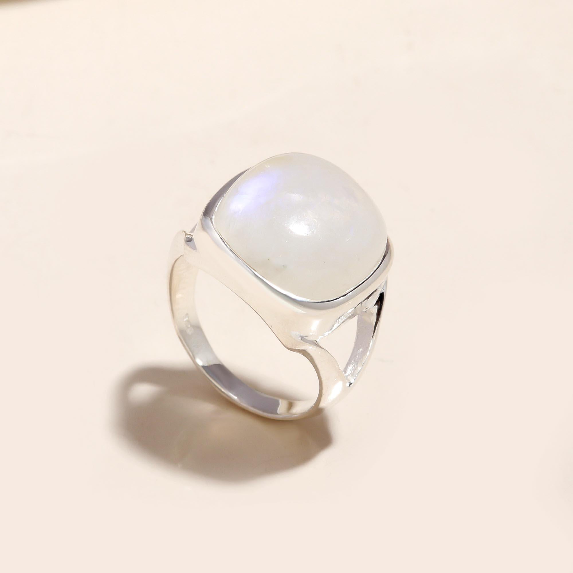 The Lunar Pillow: Cushion Cabochon Solitaire