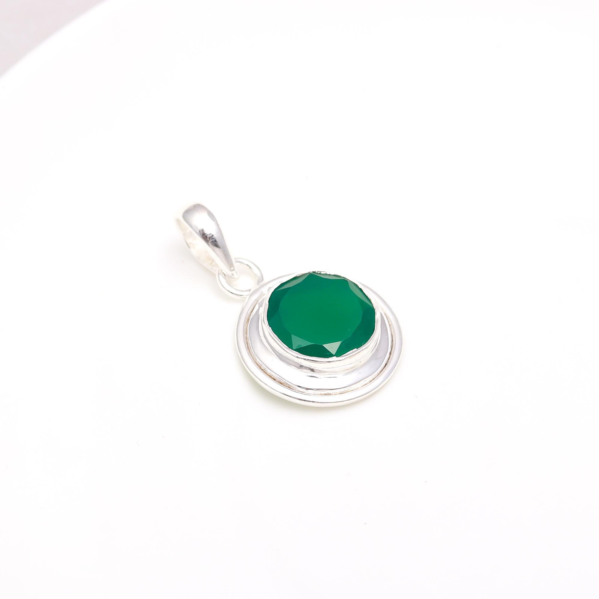 Natural Green Onyx Pendant in 925 Sterling Silver