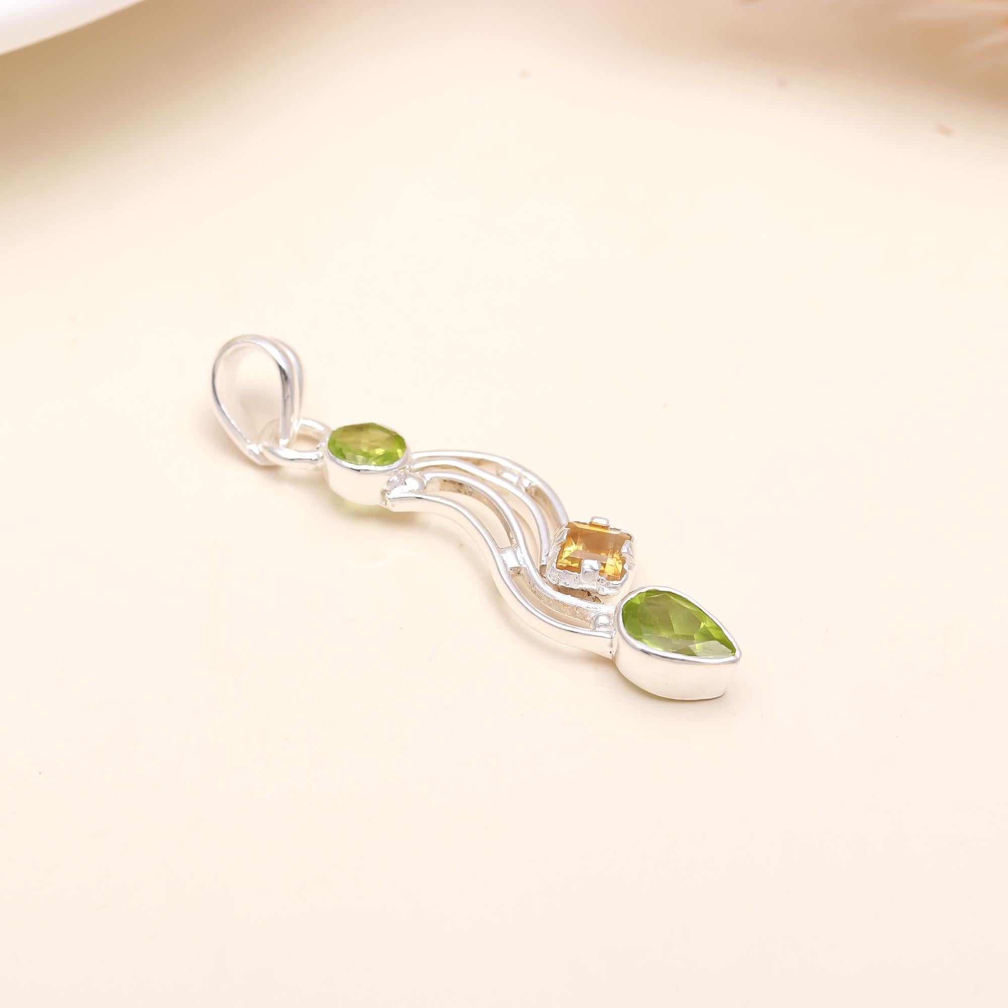 925 Sterling Silver Peridot Pendant