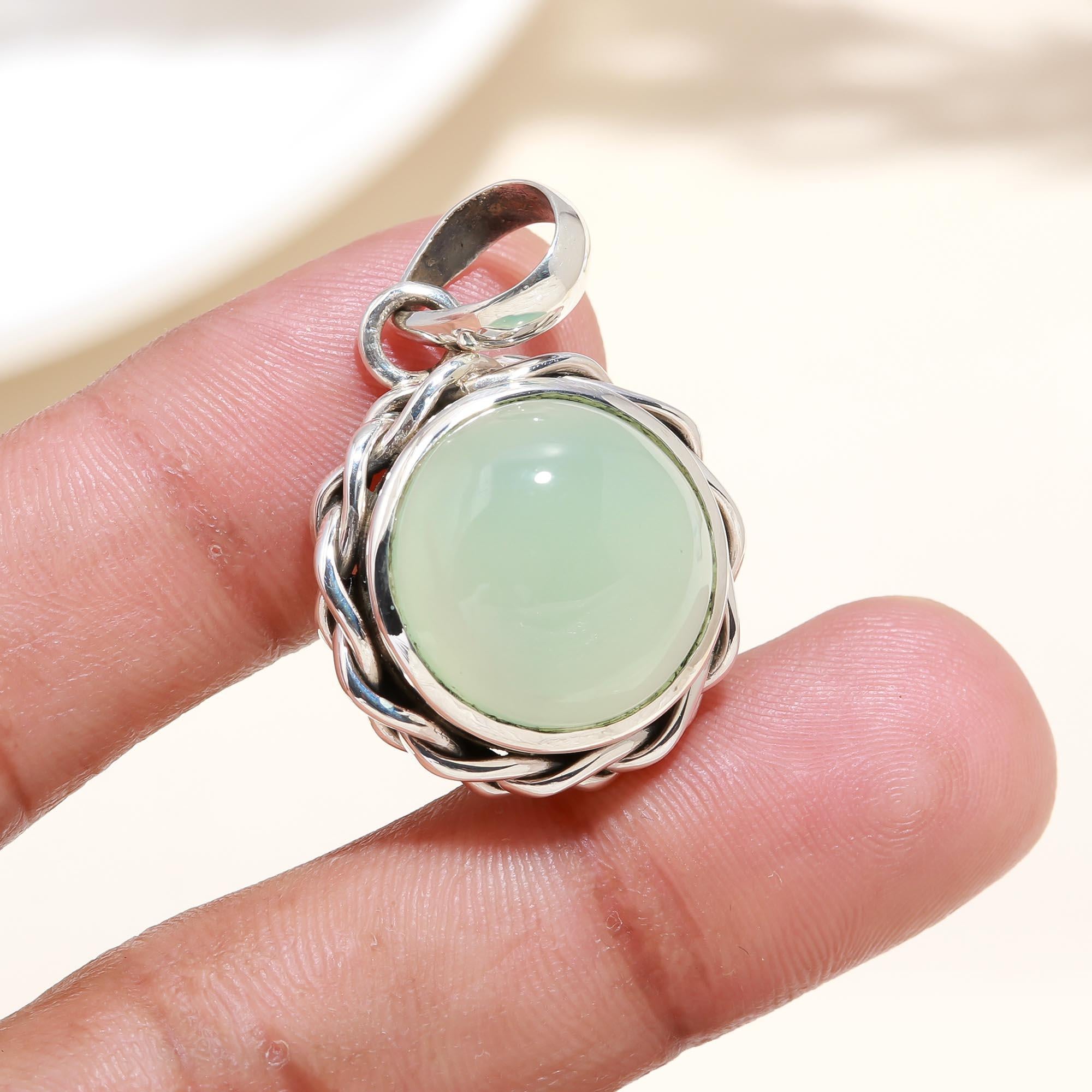 The Mint Rope: Green Chalcedony Twisted Rope Silver Pendant