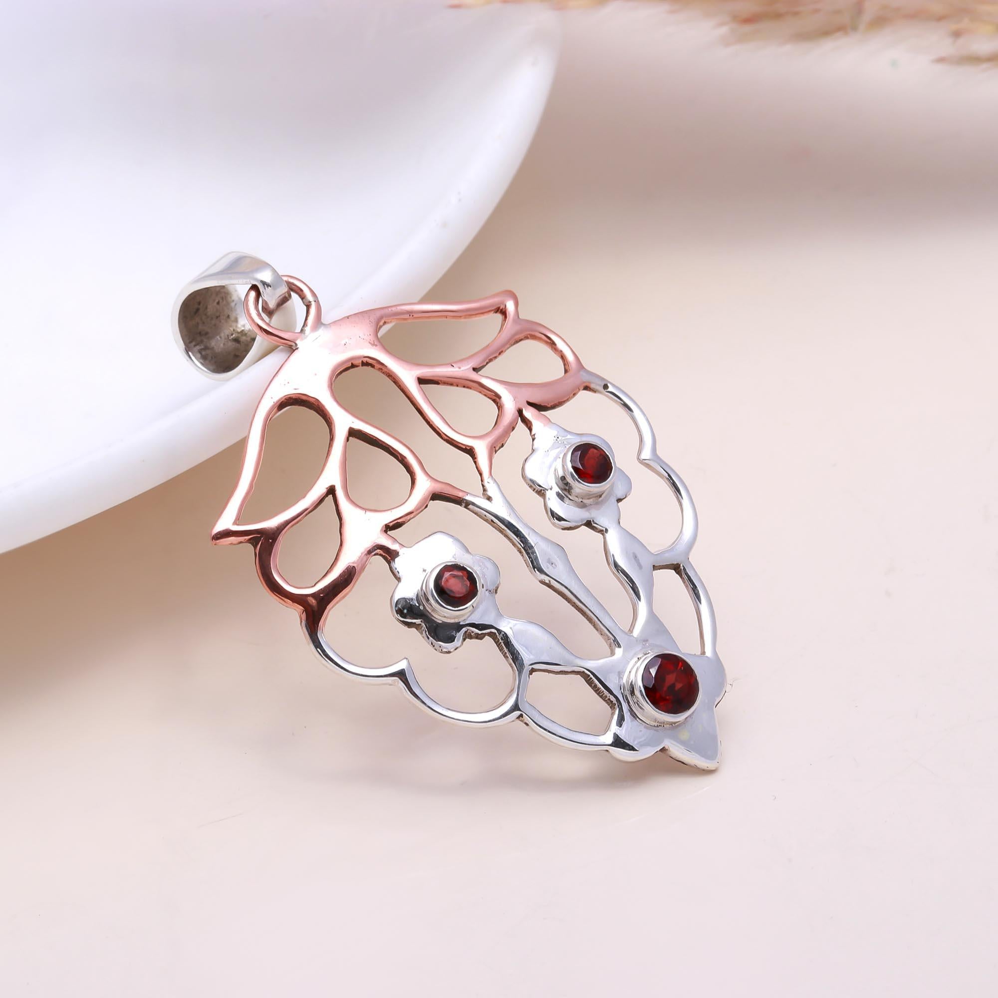 The Autumn Leaf: Garnet & Two-Tone Leaf Pendant