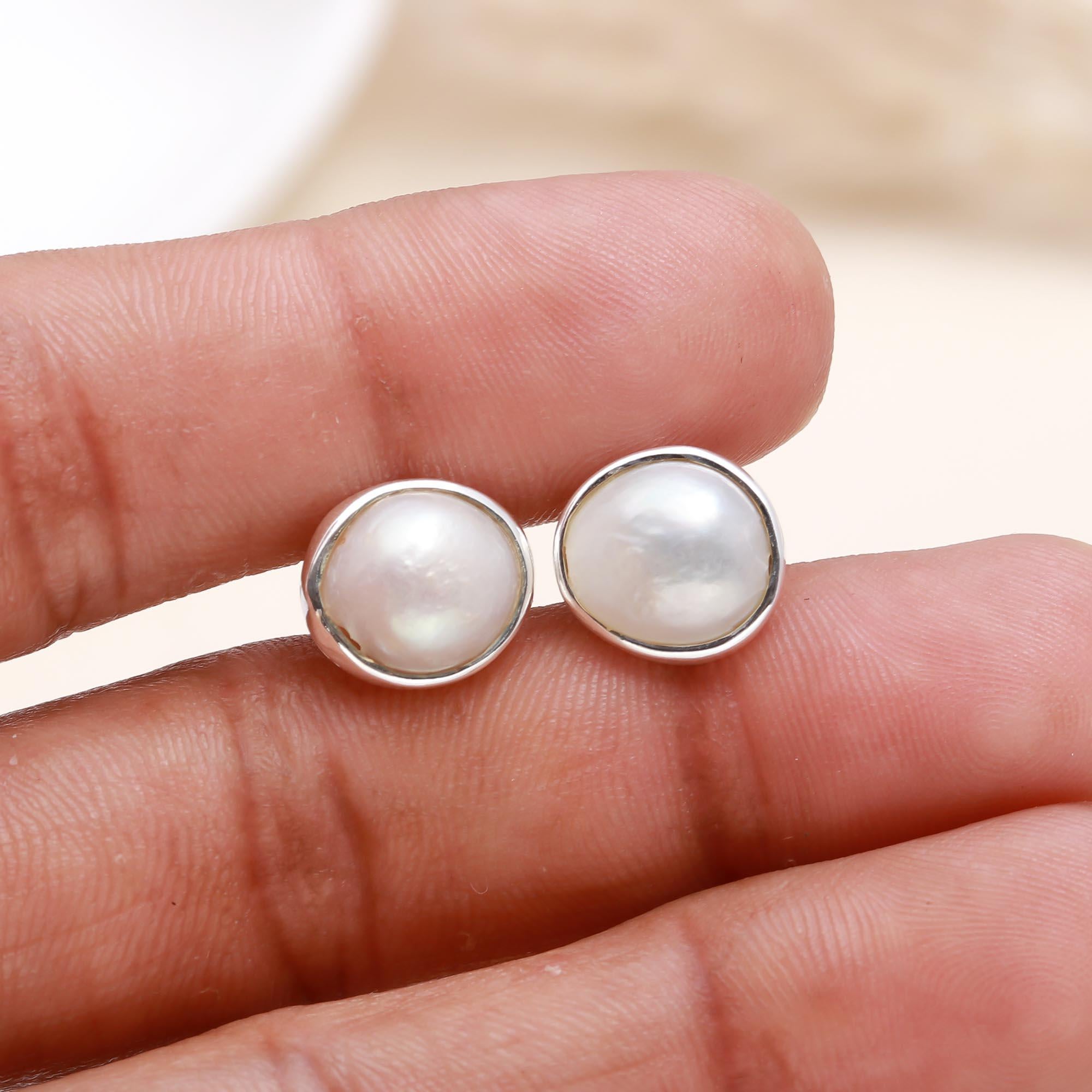 925 Sterling Silver Pearl Classic Stud Earrings