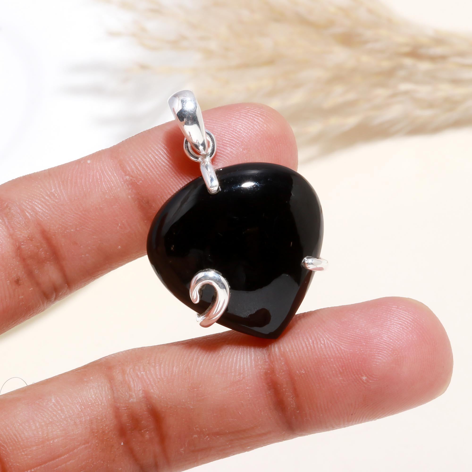 925 Sterling Silver Heart Black Onyx Pendant
