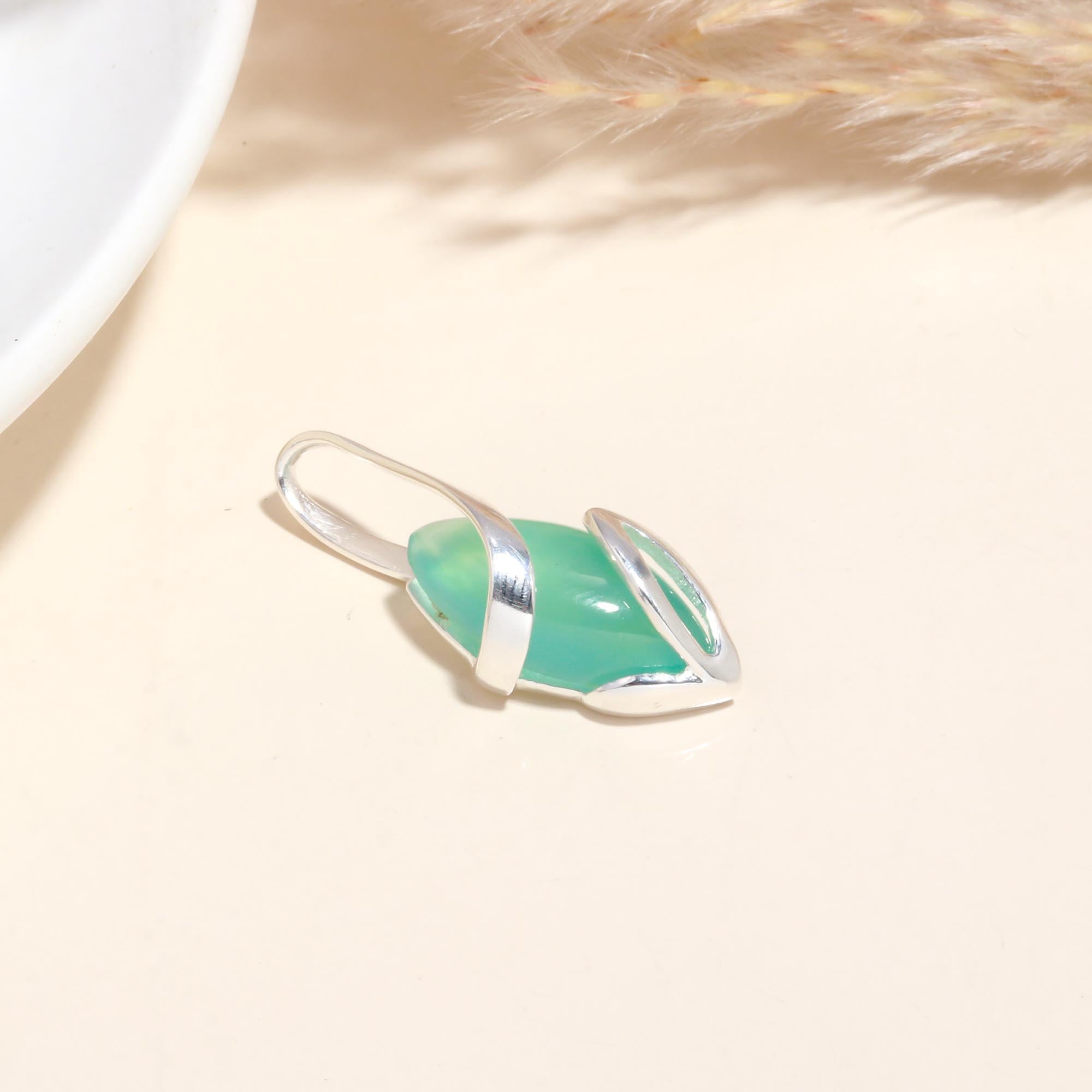 925 Sterling Silver Green Chalcedony Pendant