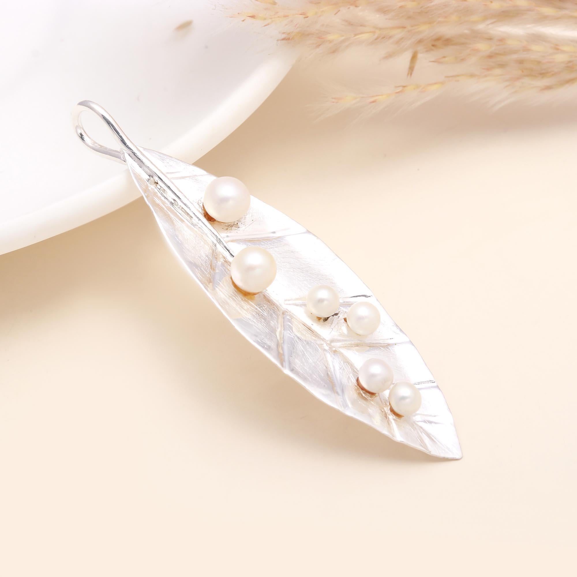 925 Sterling Silver Leaf Design Pearl Pendant
