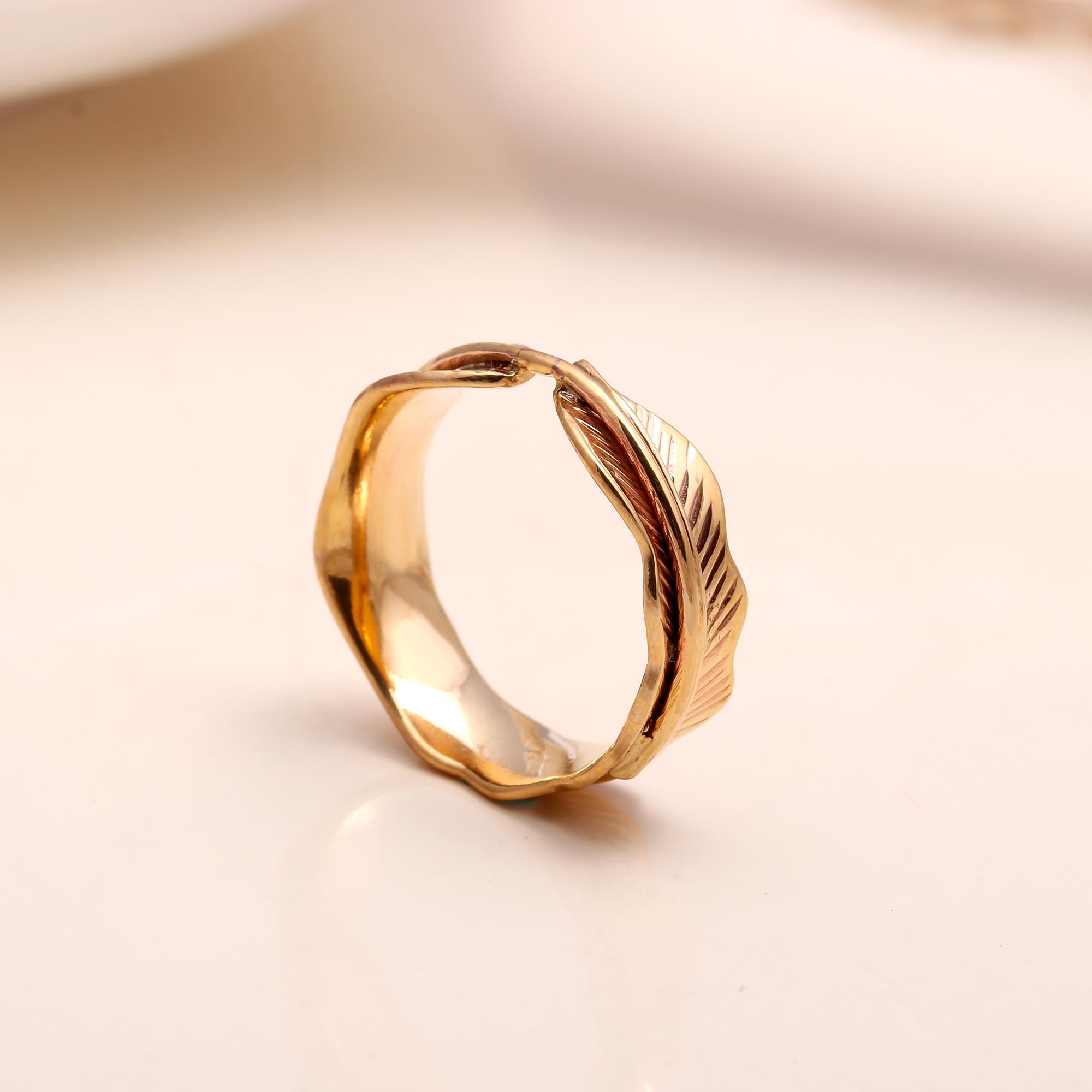 The Golden Plume: Textured Leaf Wrap Ring