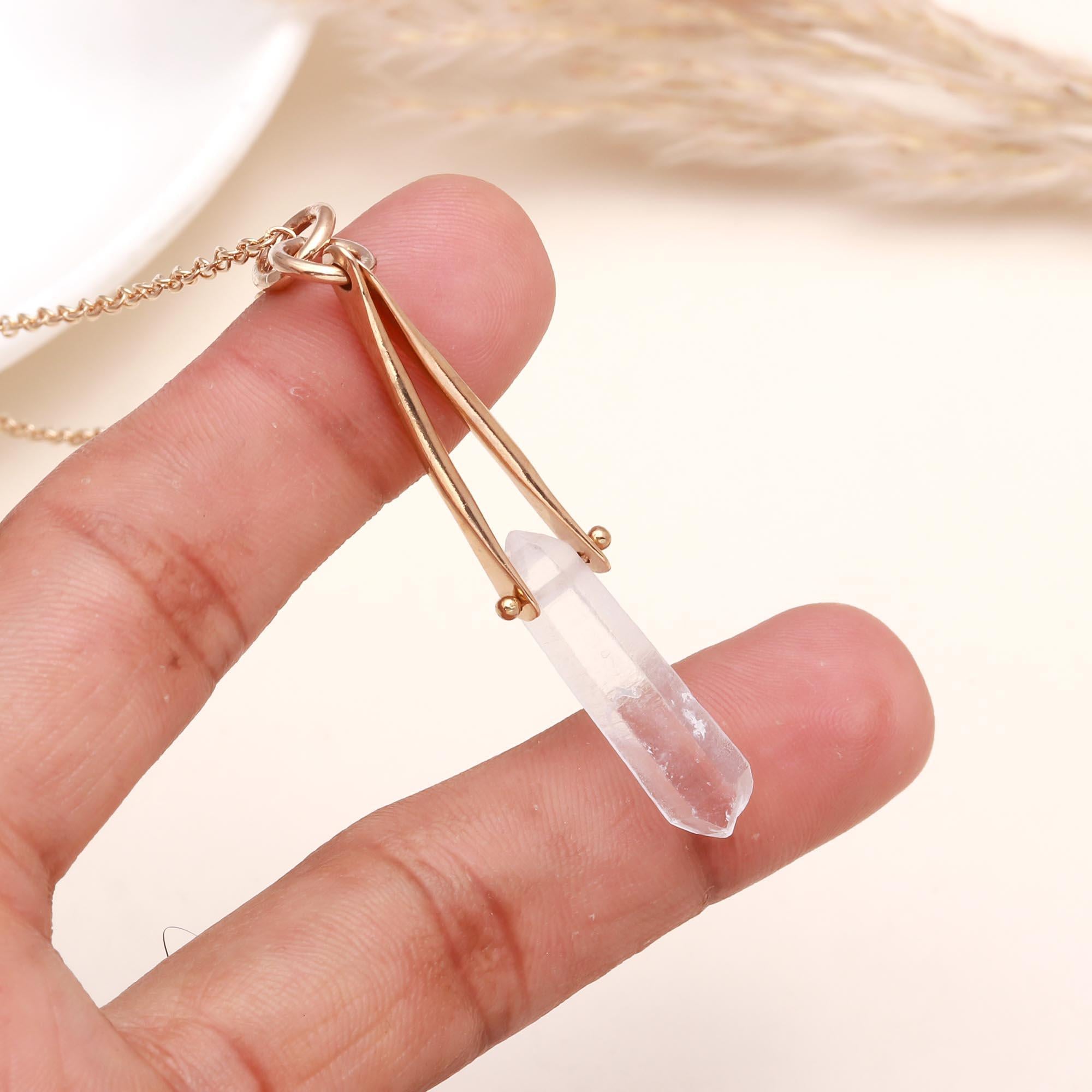 Crystal Quartz Point Pendat Necklace