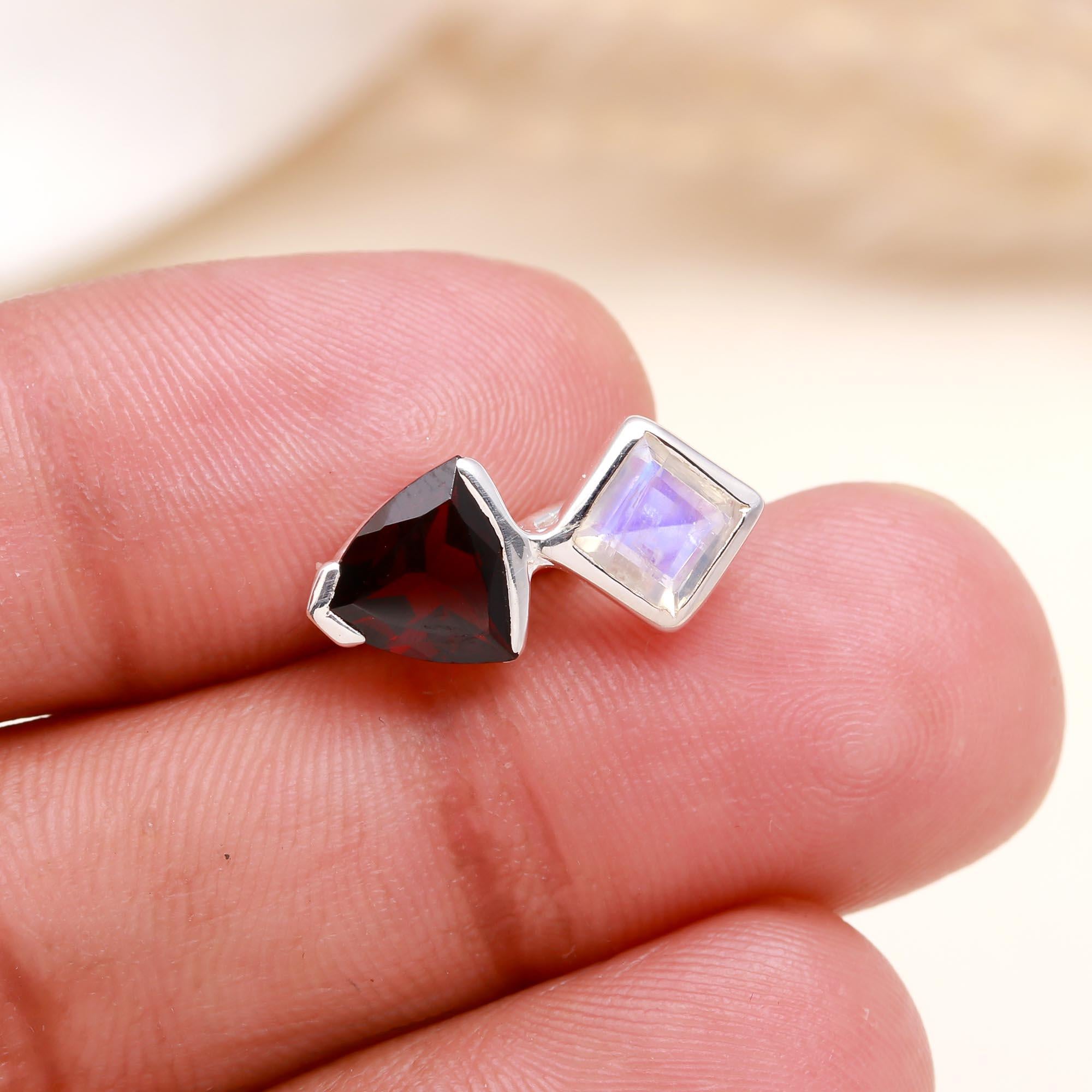 The Garnet & Quartz: Silver Geometric Articulated Charm