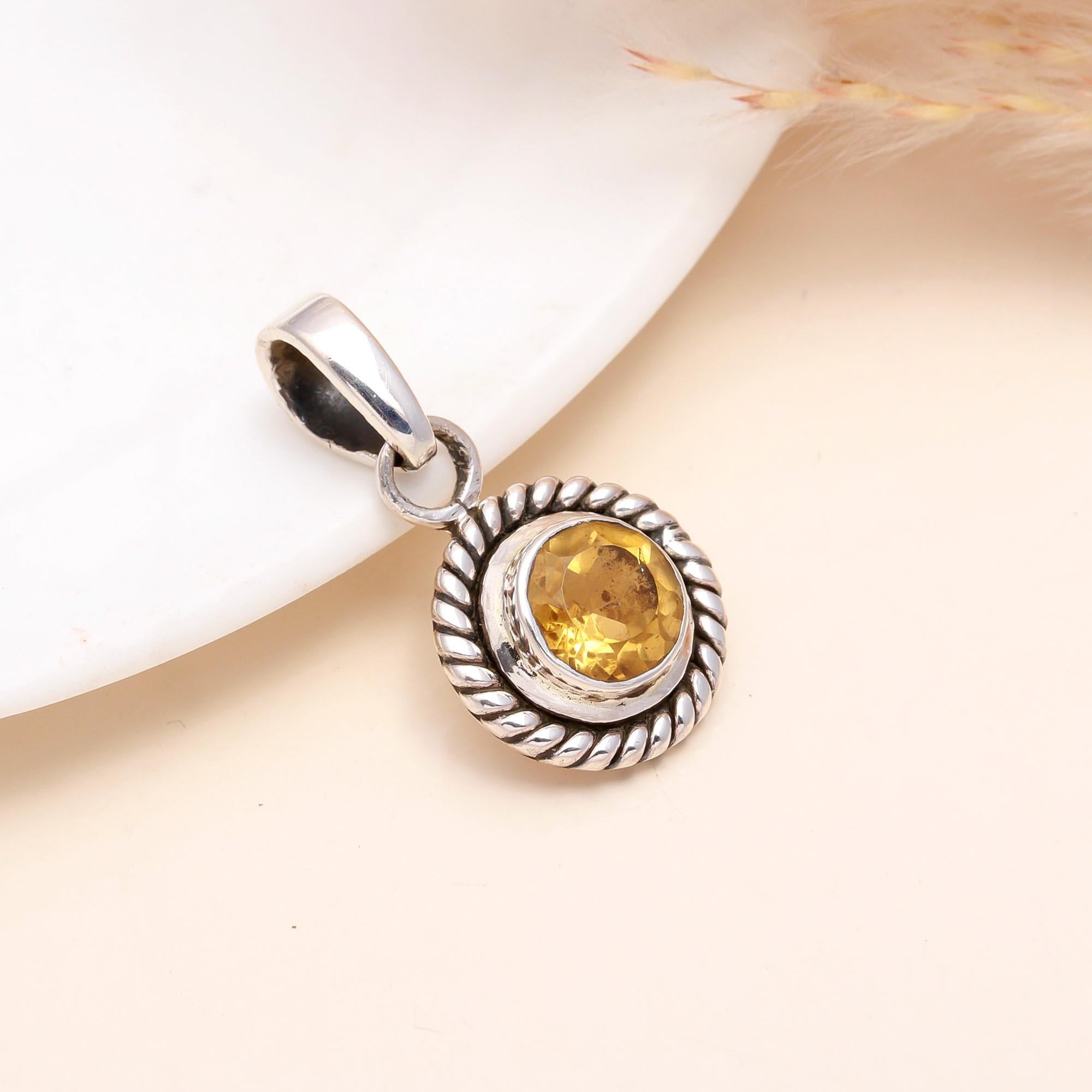 925 Sterling Silver Vintage Citrine & Twisted Rope Pendant