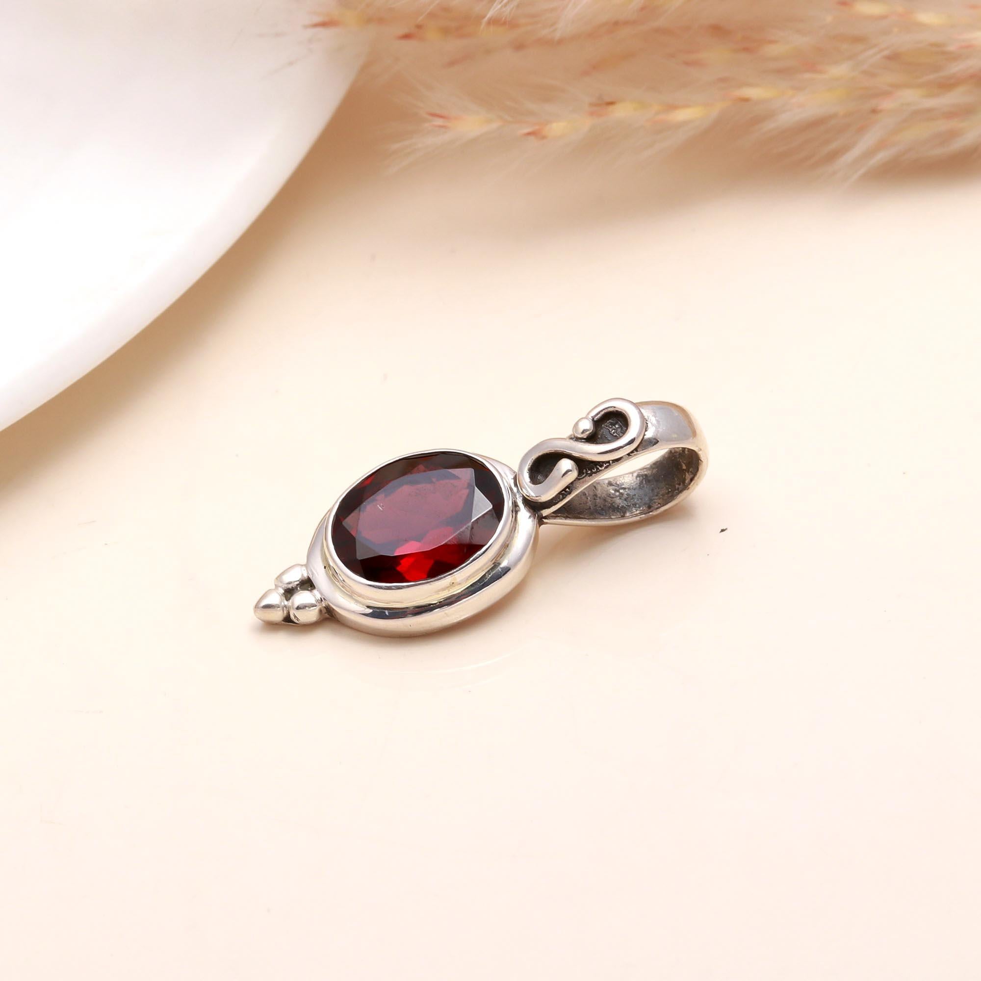 925 Sterling Silver Oval Garnet Pendant