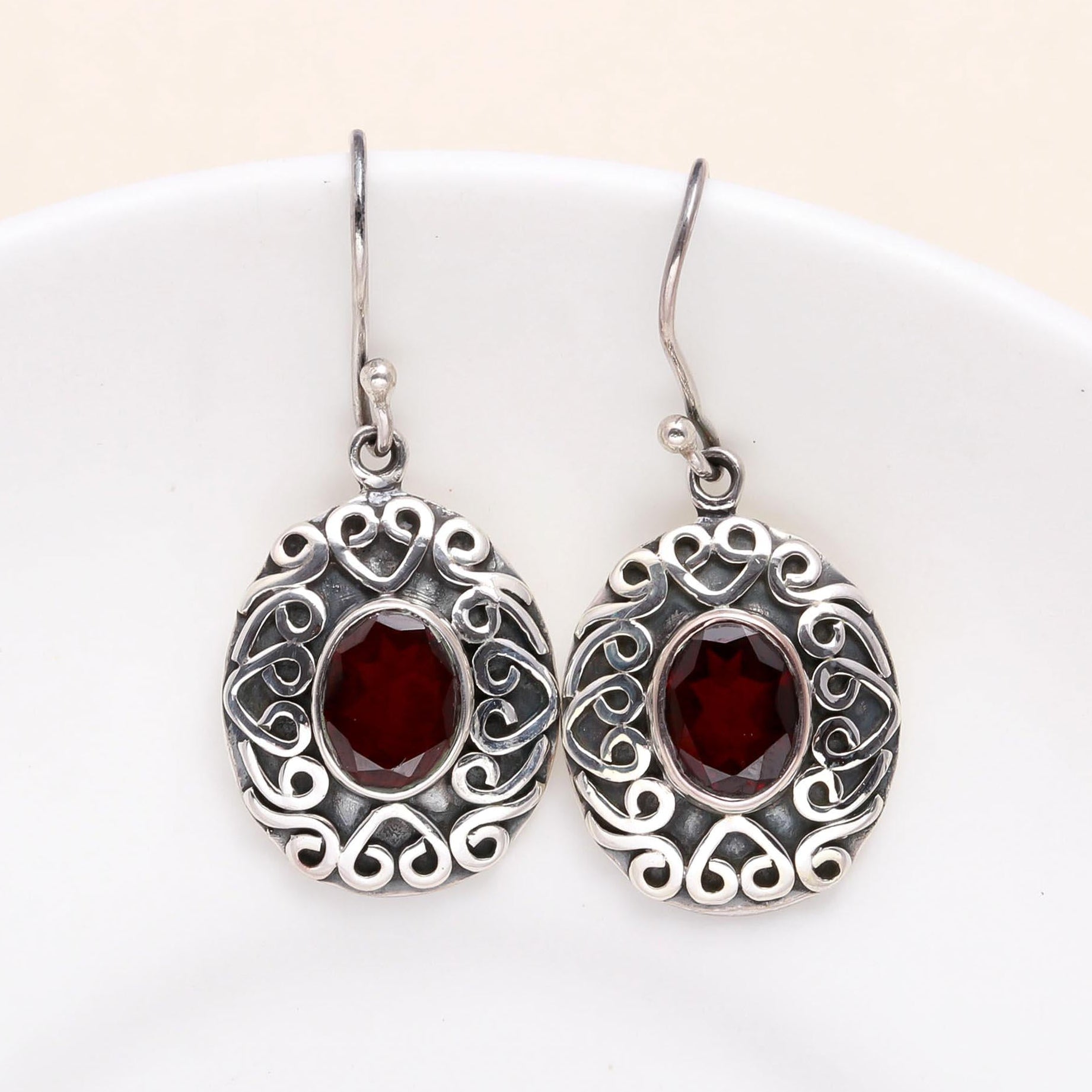 925 Sterling Silver Vintage Garnet Filigree Dangle Earrings