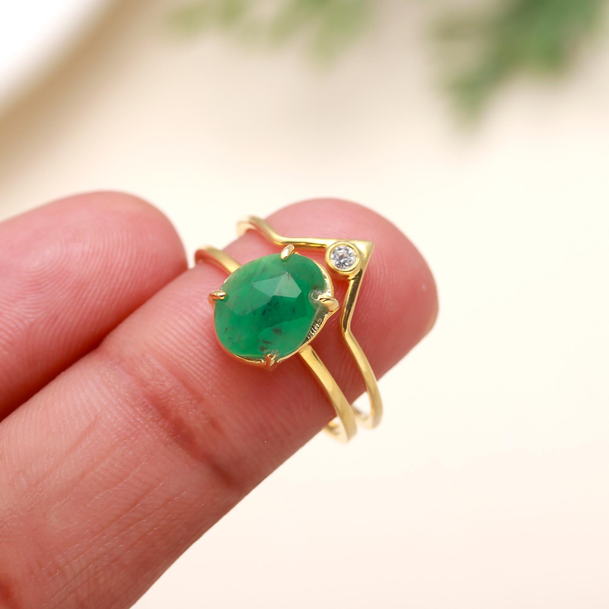 The Verdant Sovereign: Raw Emerald & Zircon Chevron Ring Set