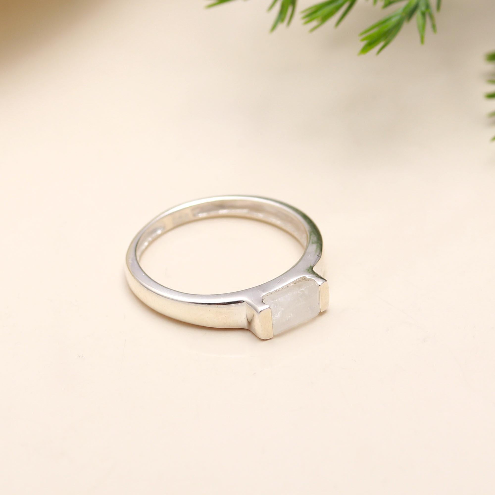 925 Silver Rainbow Moonstone Ring
