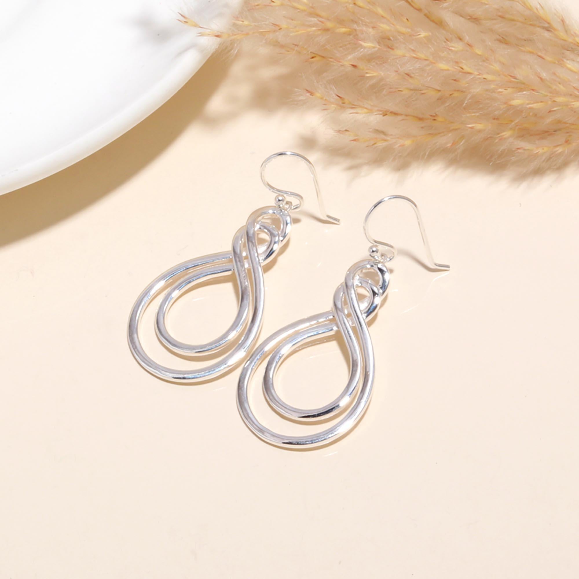 The Eternal Promise: Infinity Pendant, Earrings & Ring Gift Set