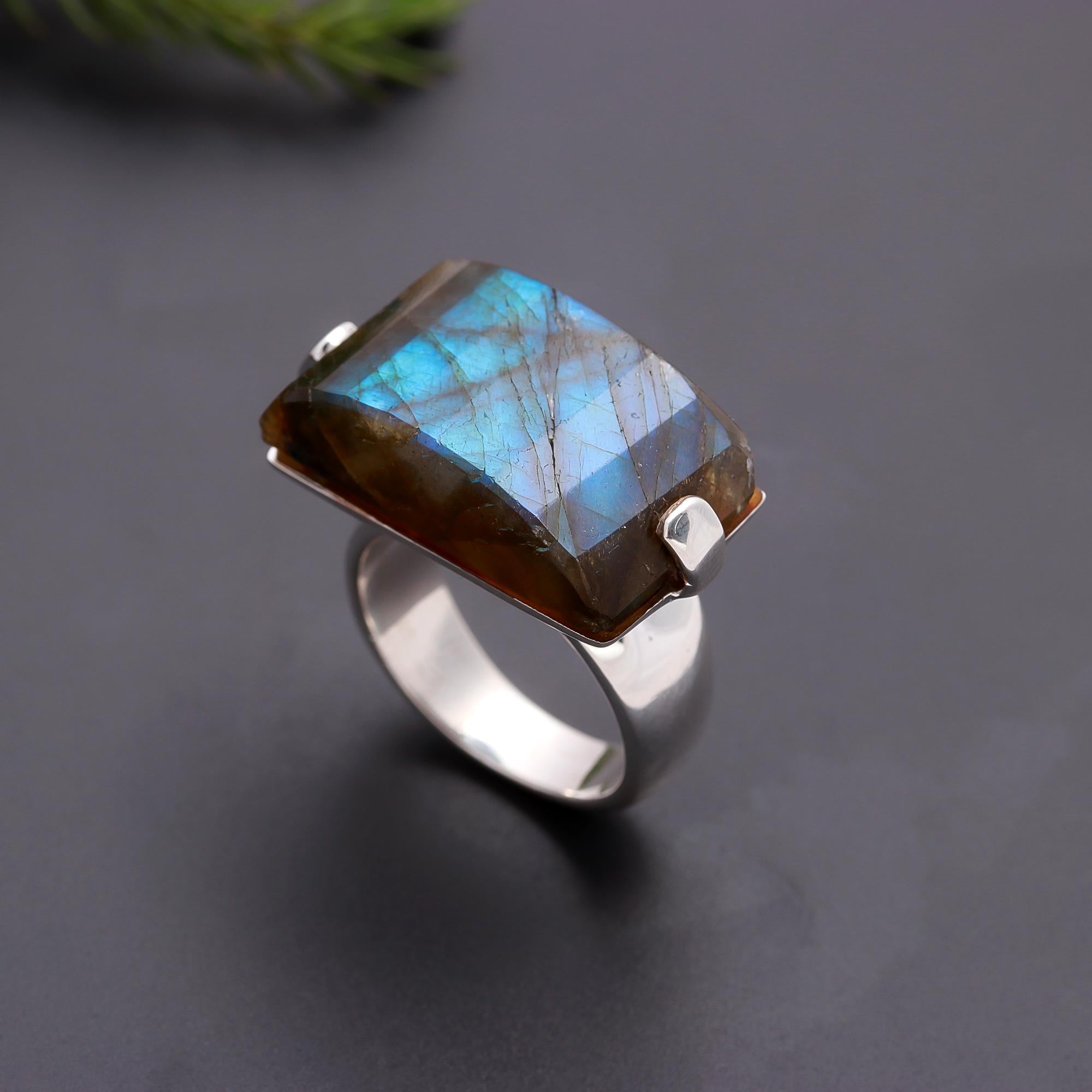 925 Silver Labradorite Ring