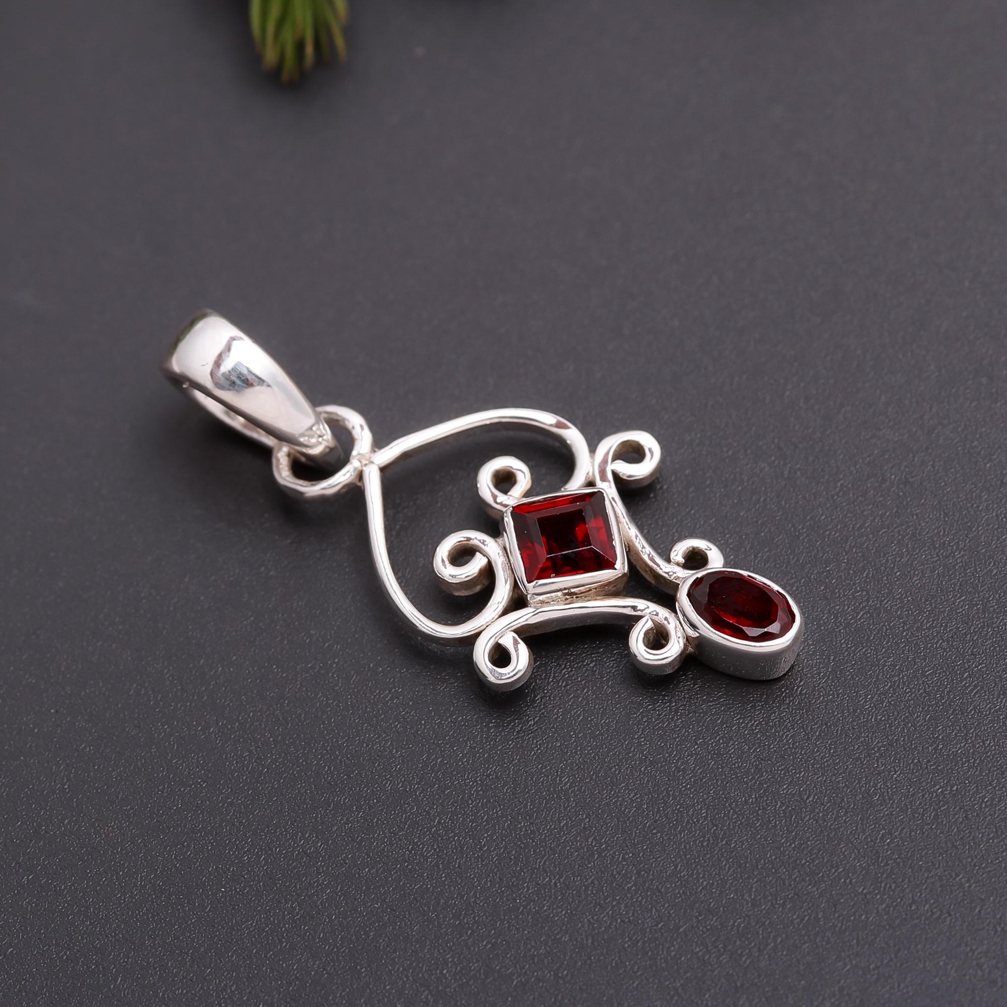 925 Silver Garnet Pendant