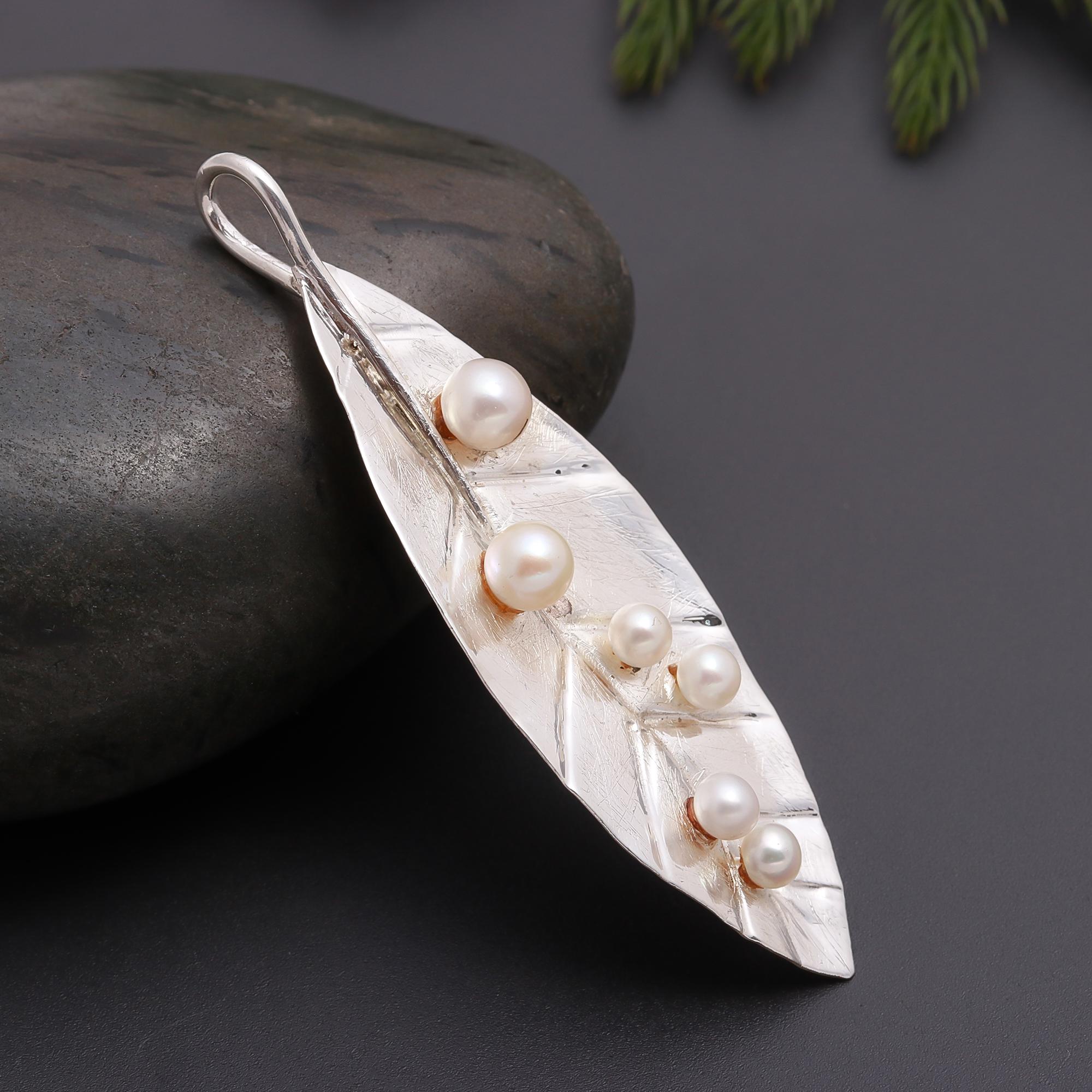 925 Silver Leaf Freshwater Pearls Pendant