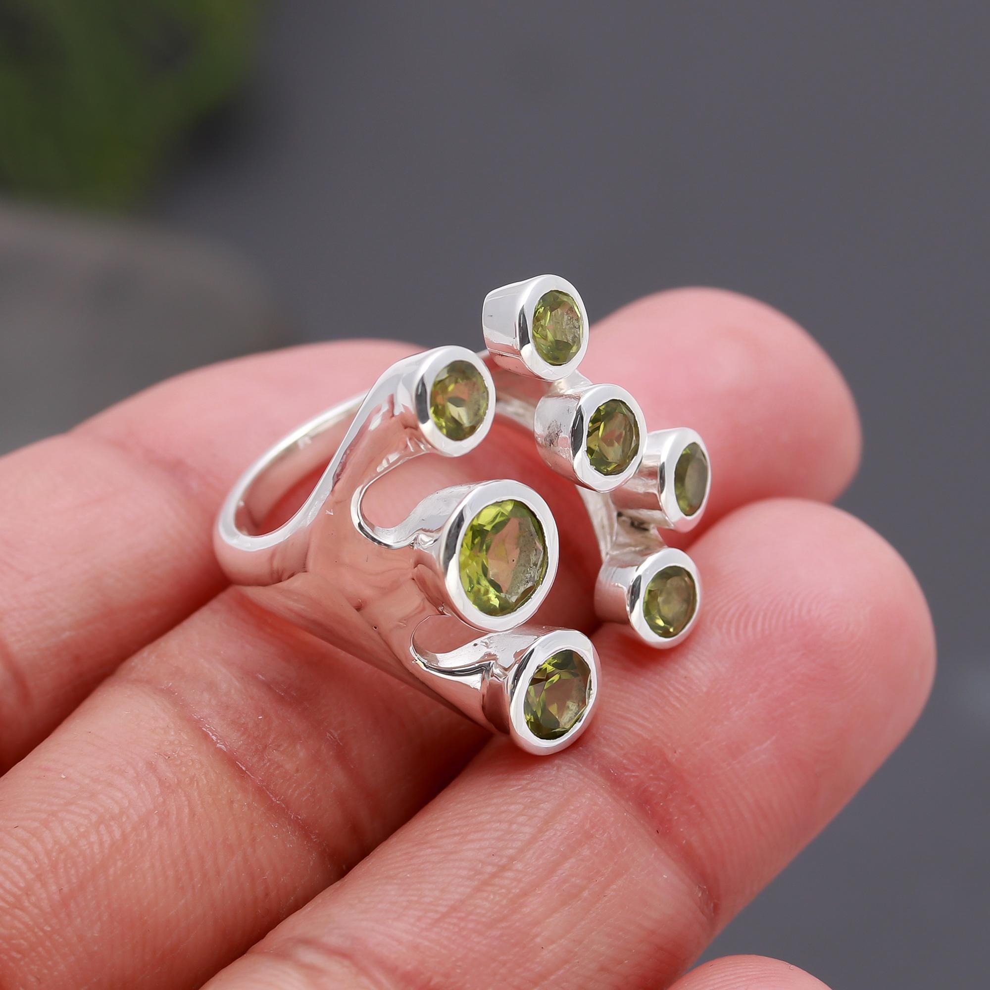 925 Silver Peridot Cluster Ring