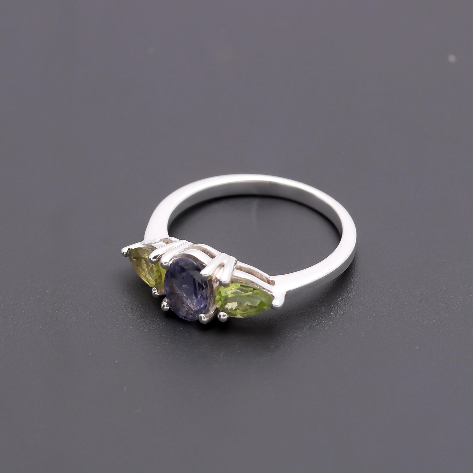 925 Silver Tanzanite & Peridot Ring