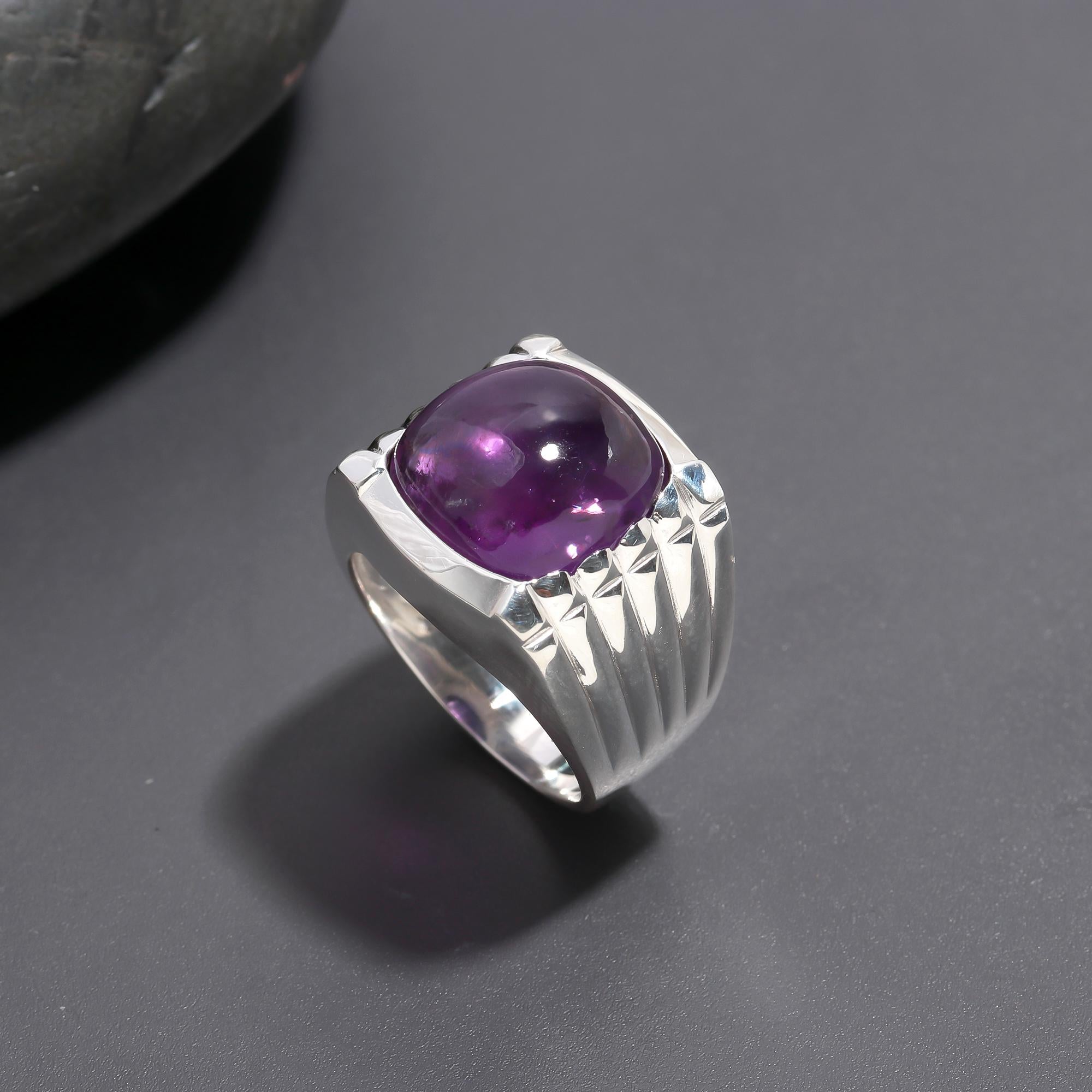 925 Silver Amethyst Cabochon Ring