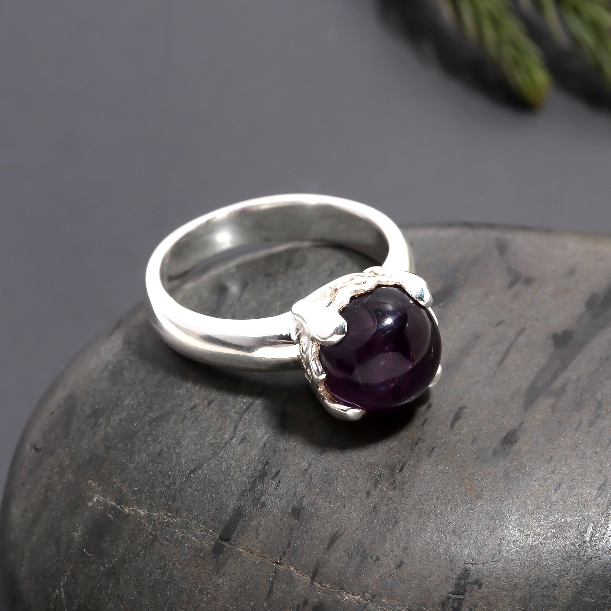 925 Silver Amethyst Claw-Set Ring