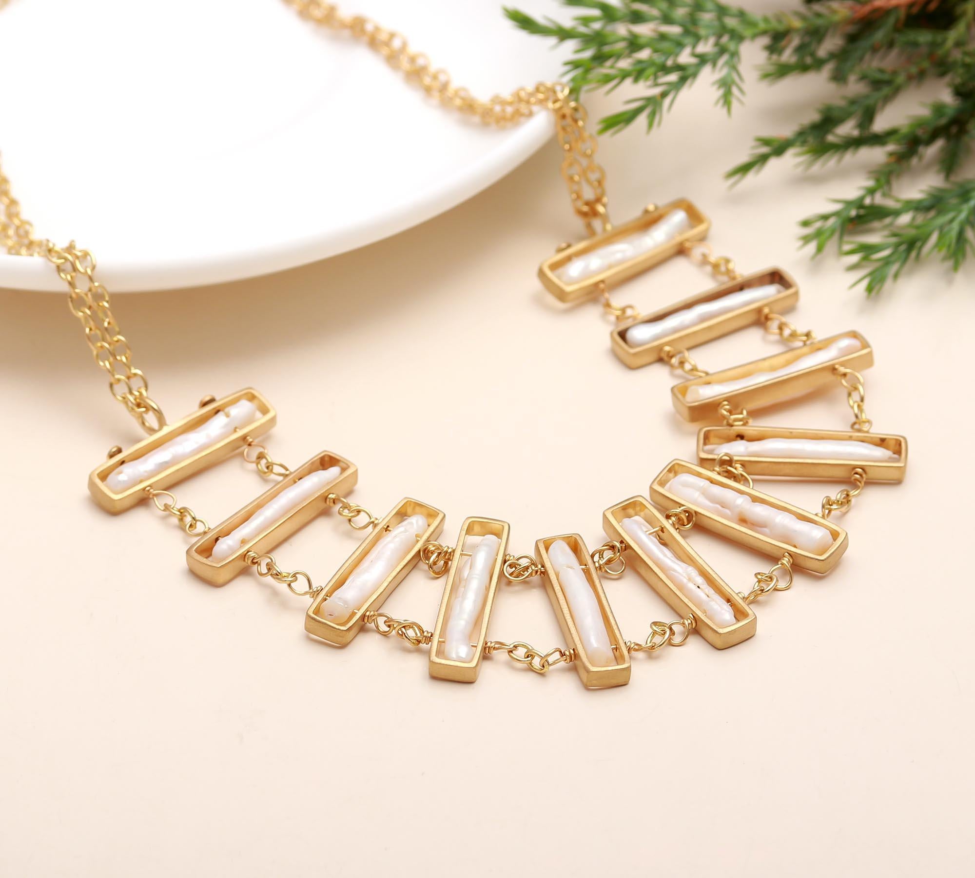 The Luminous Collar: Biwa Pearl & Gold Geometric Statement Necklace