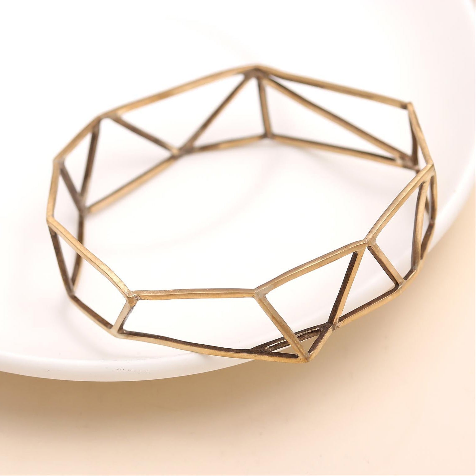 The Structural Octagon: Geometric Gold Bangle