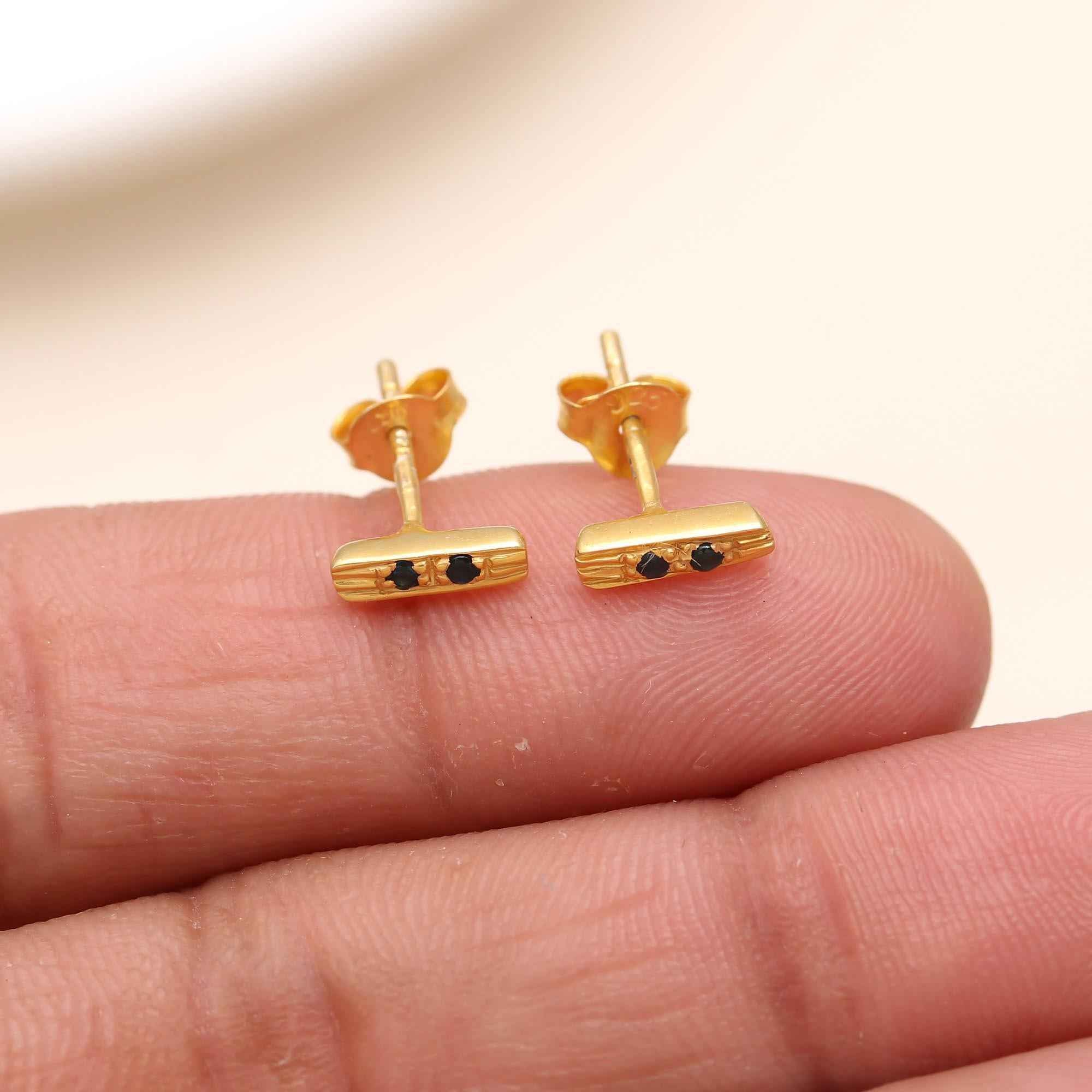 The Gilded Stripe: Textured Gold & Blue Sapphire Bar Studs