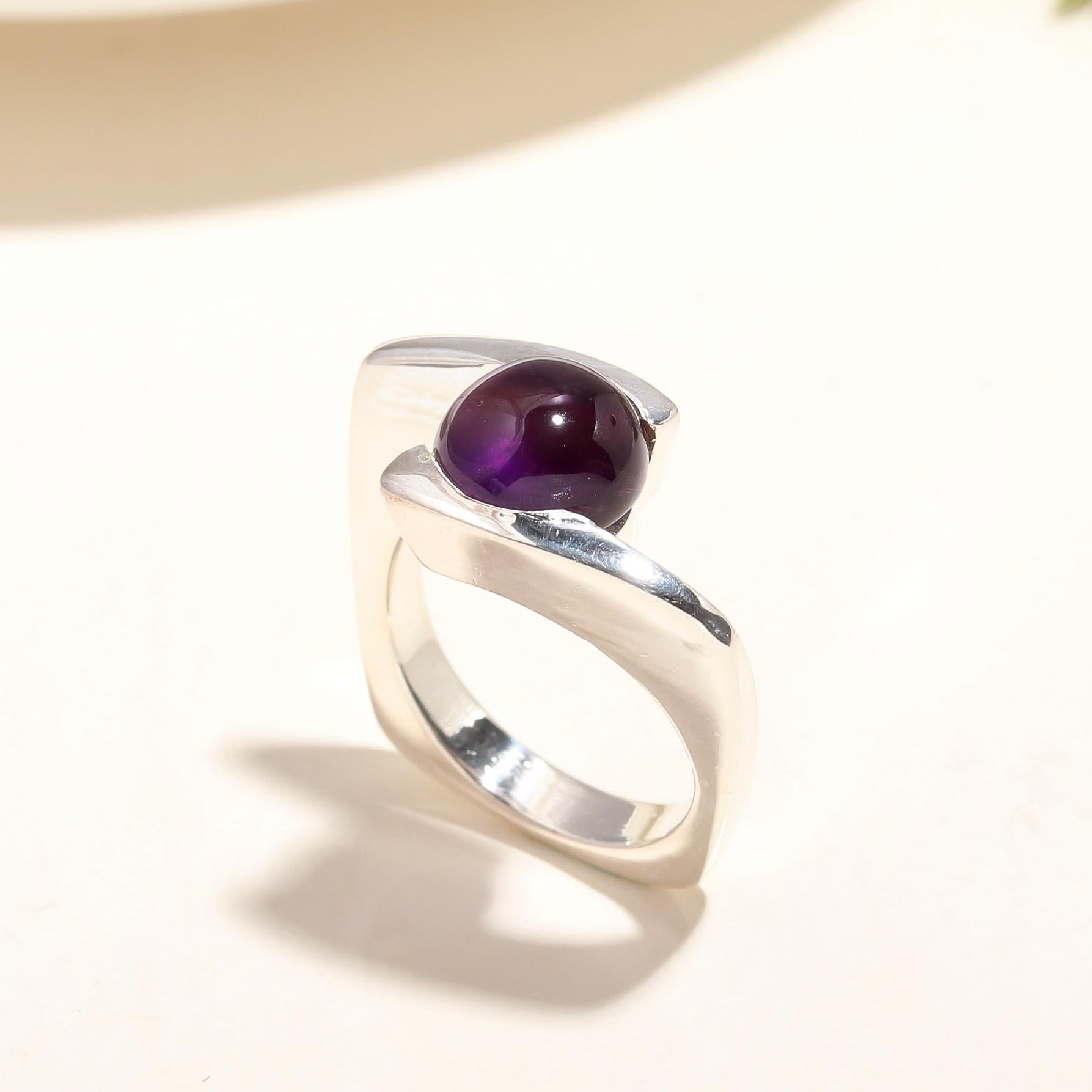 925 Silver Round Amethyst Ring