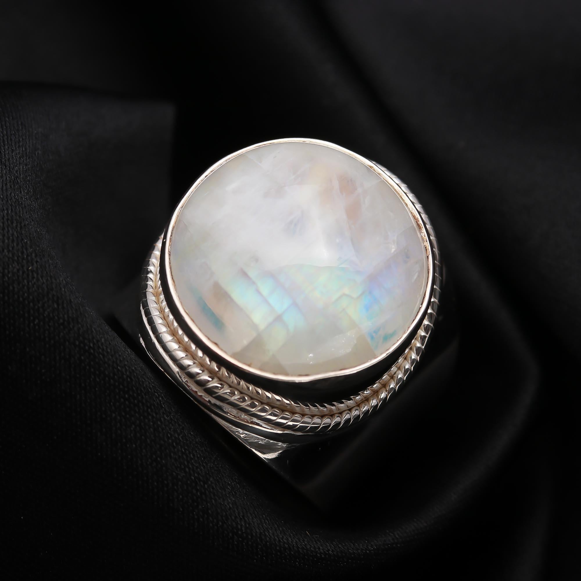 925 Silver Oval Moonstone Ring