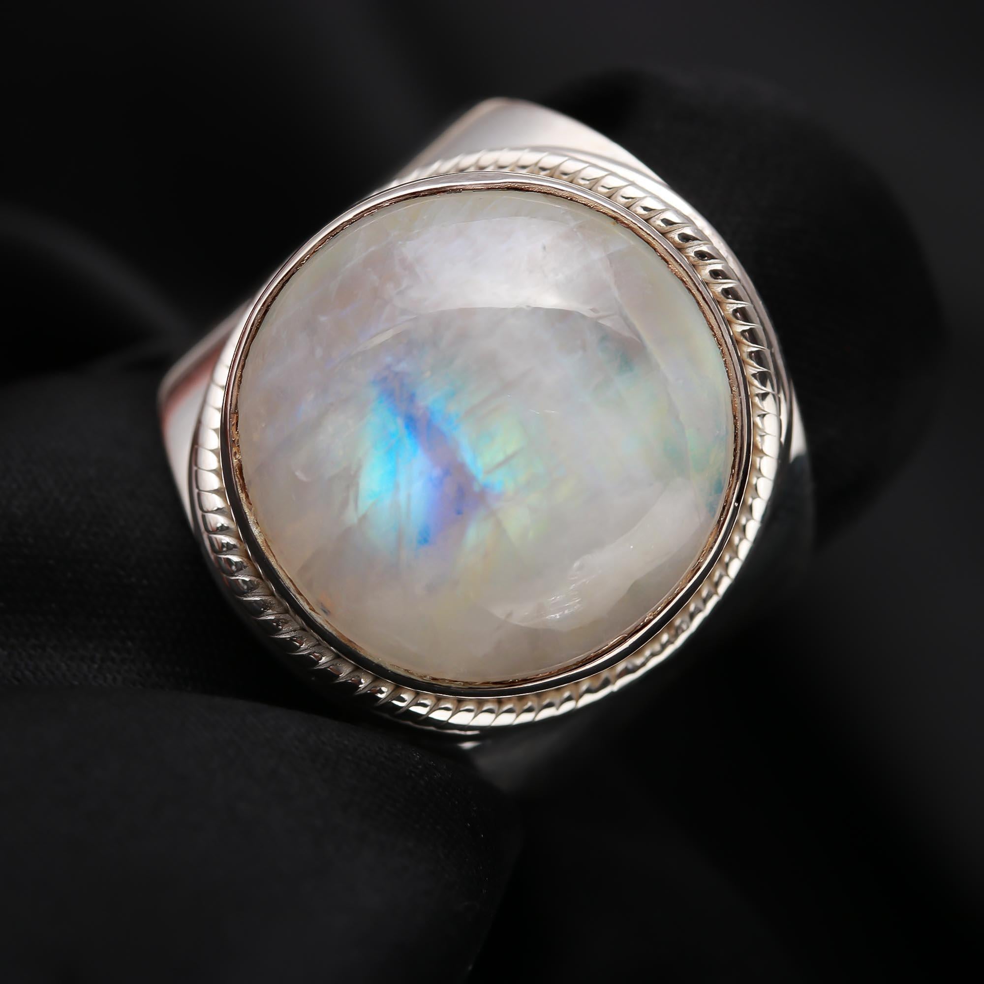 925 Silver Oval Moonstone Ring