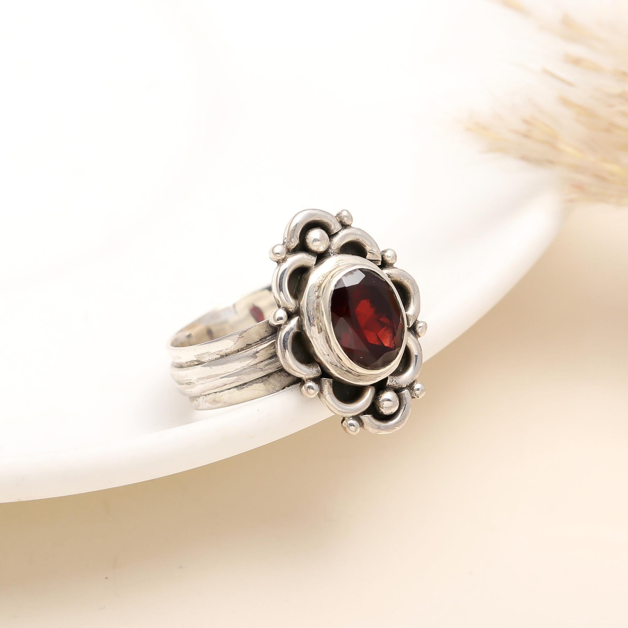 925 Silver Garnet Floral Ring