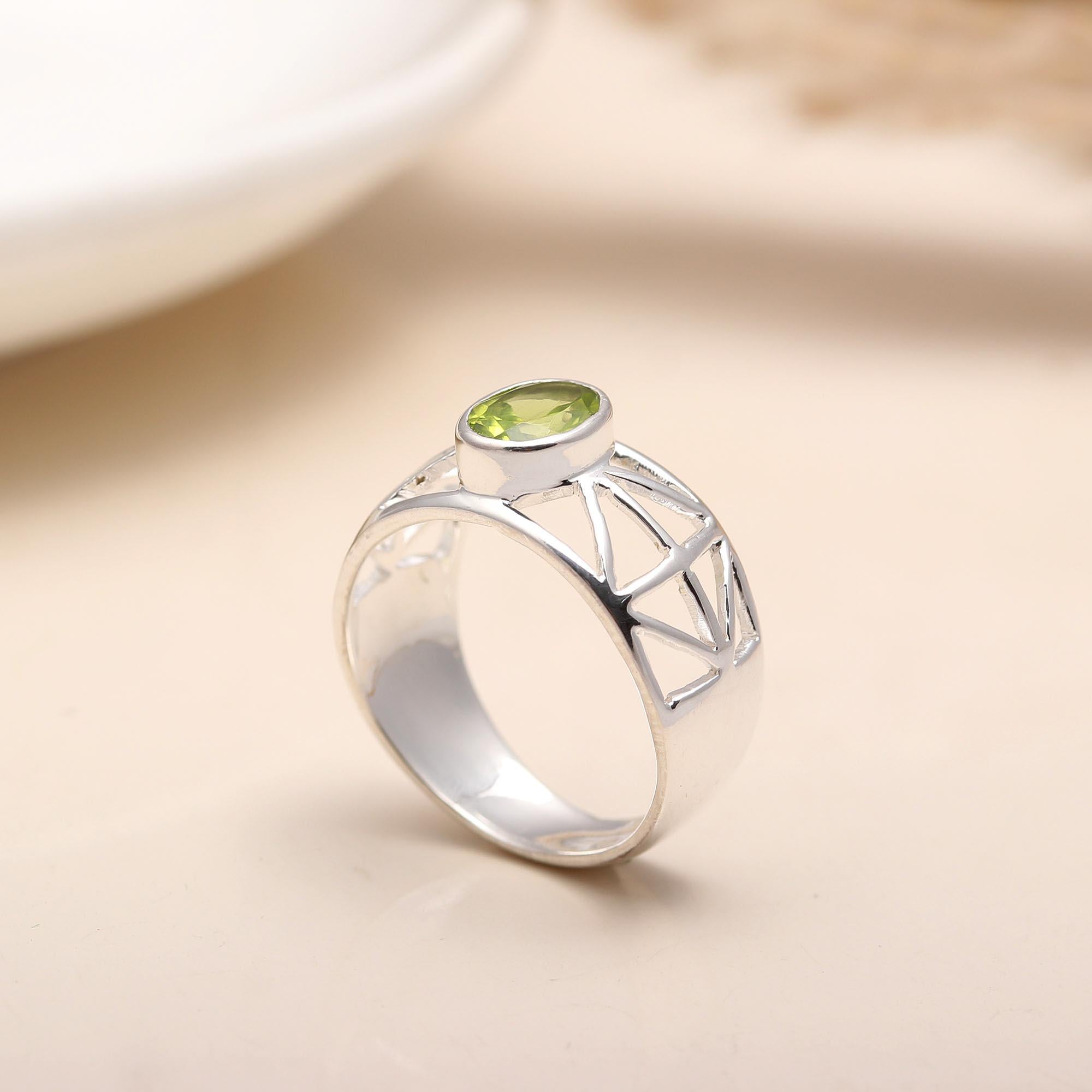 925 Silver Peridot Ring