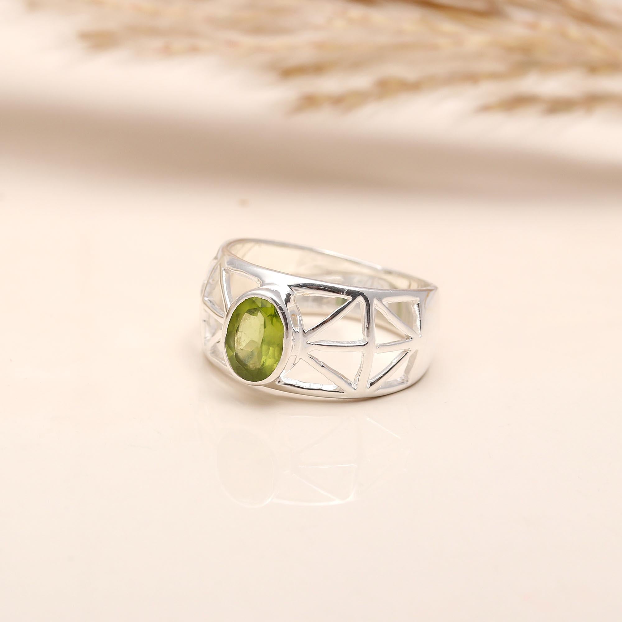 925 Silver Peridot Ring