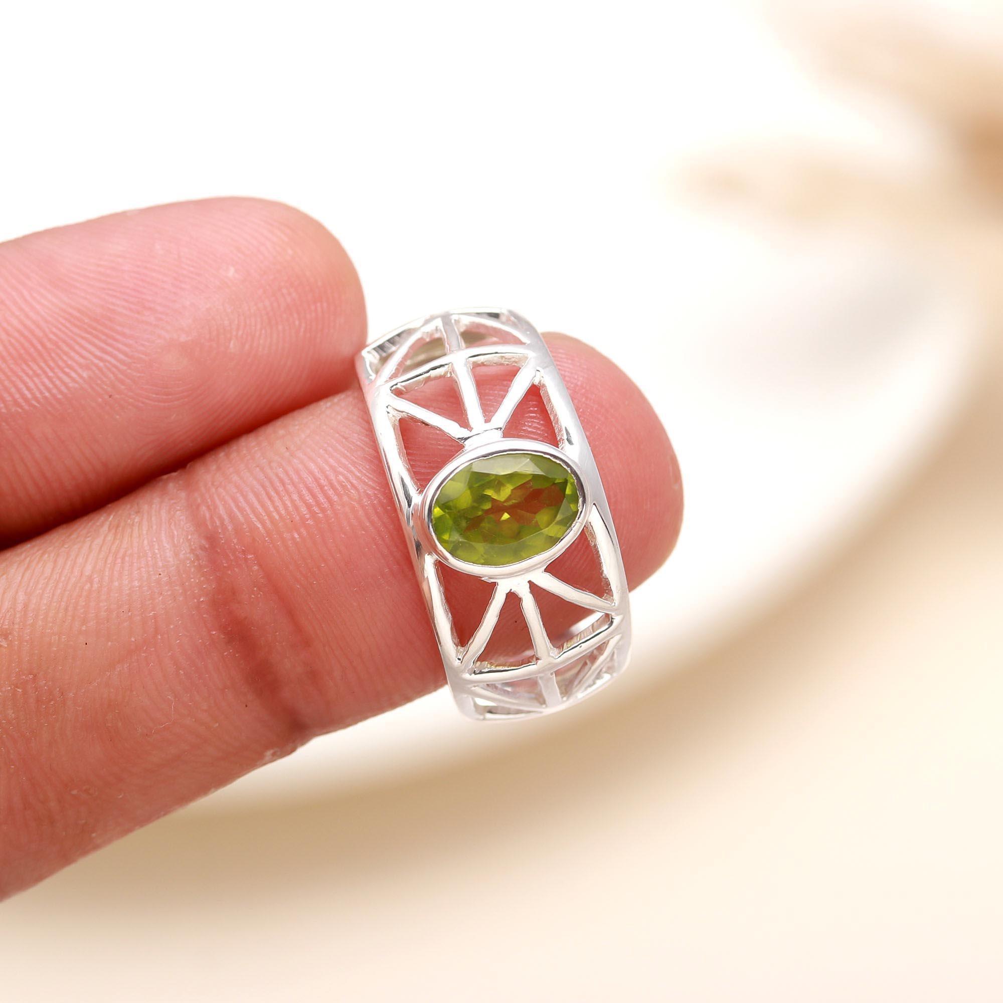 925 Silver Peridot Ring