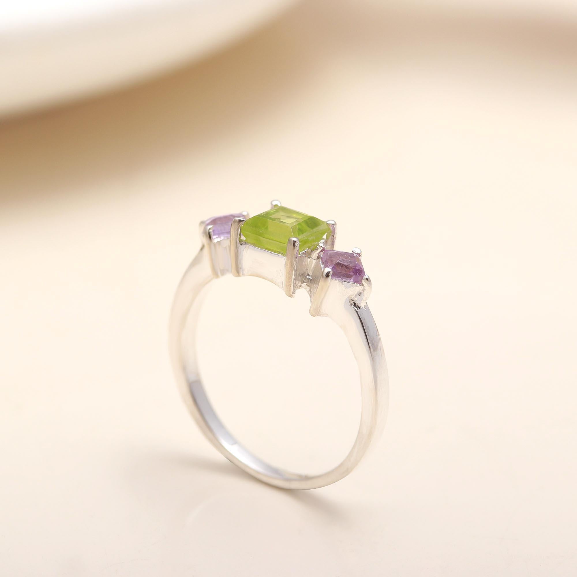 925 Silver Peridot Ring