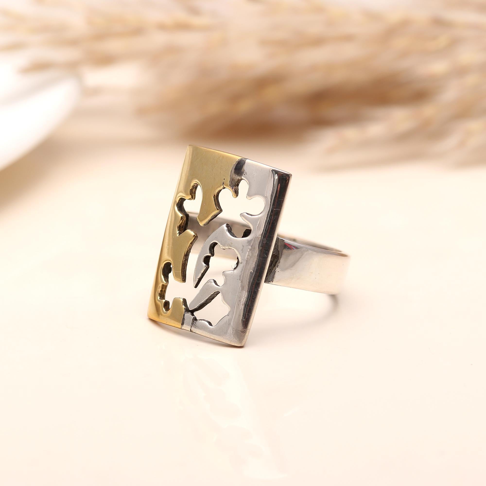 Dual-tone floral cutout ring for gifting