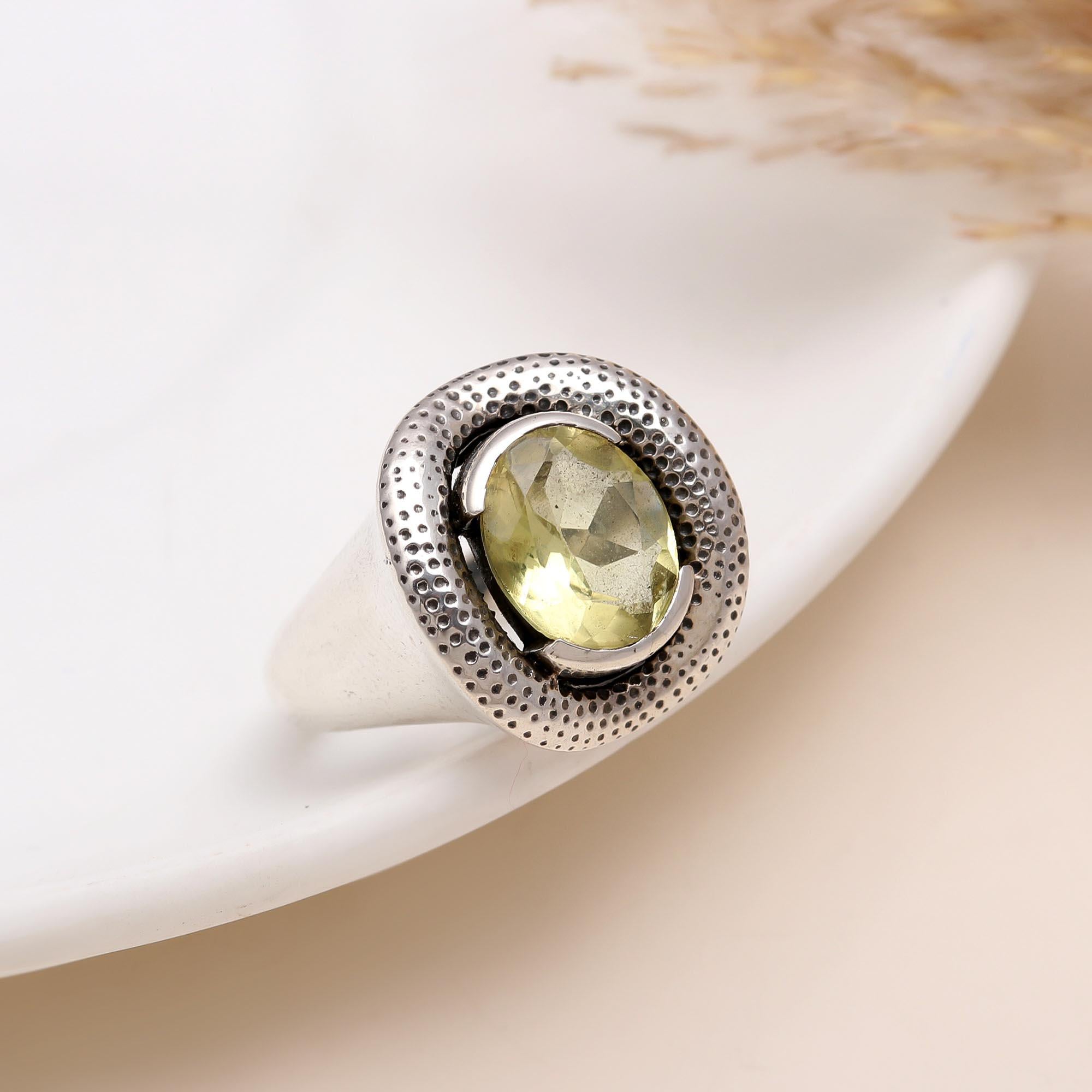 925 Silver Textured Ring with Oval Lemon Quartz front view