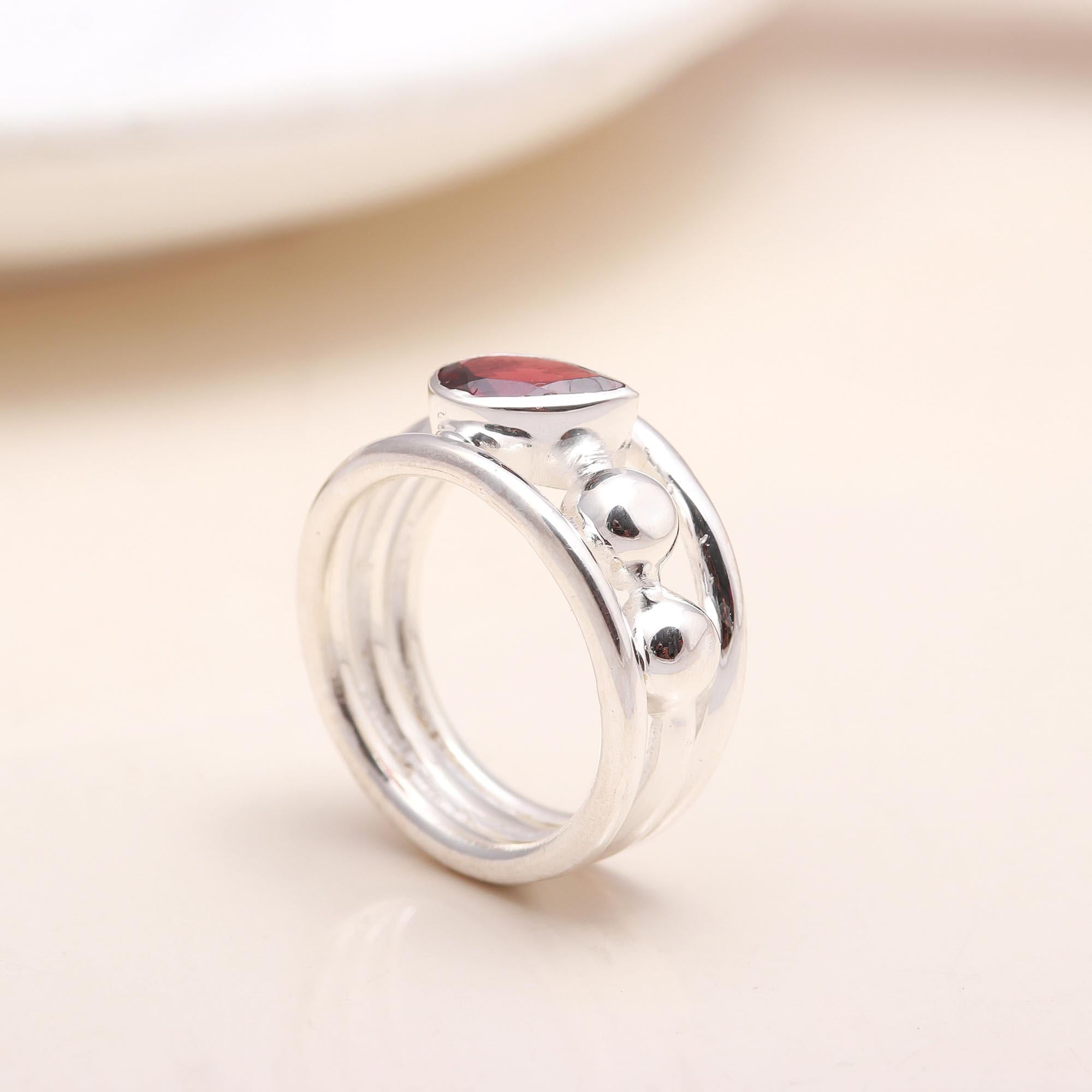 Handmade garnet pear-shaped silver split band ring