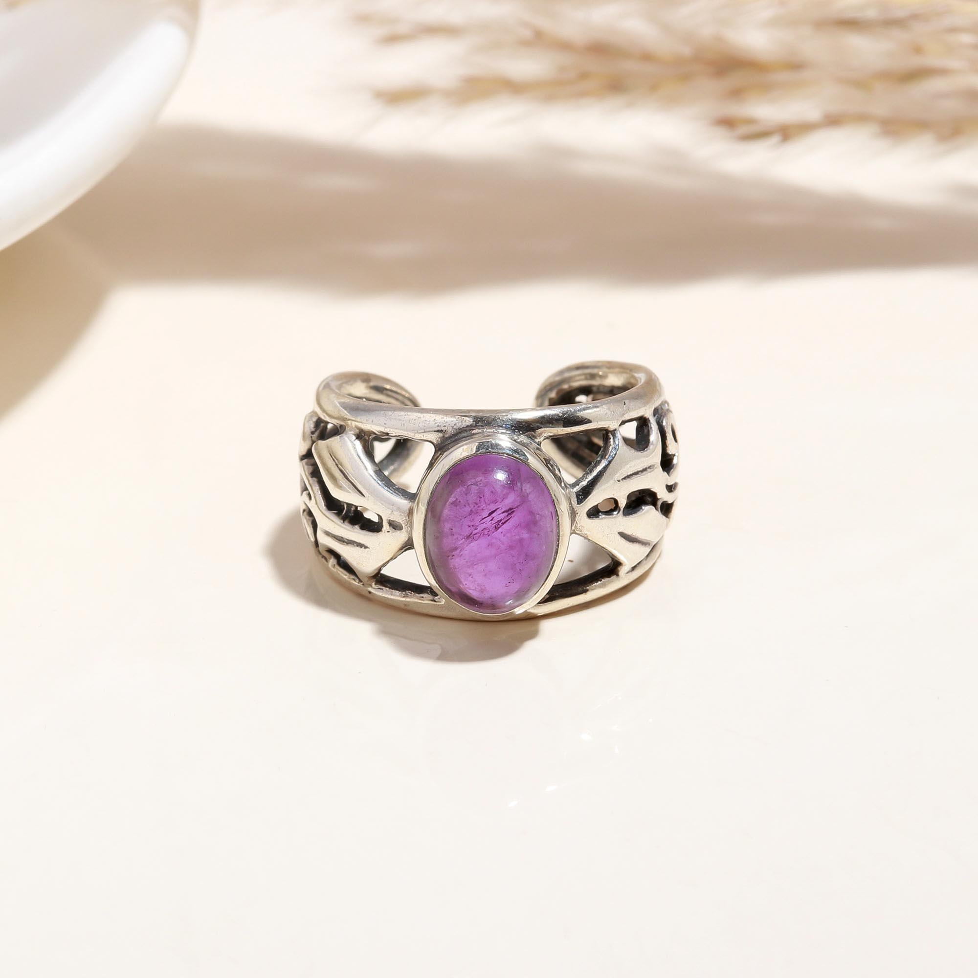 The Violet Scroll: Amethyst Silver Leaf Ring