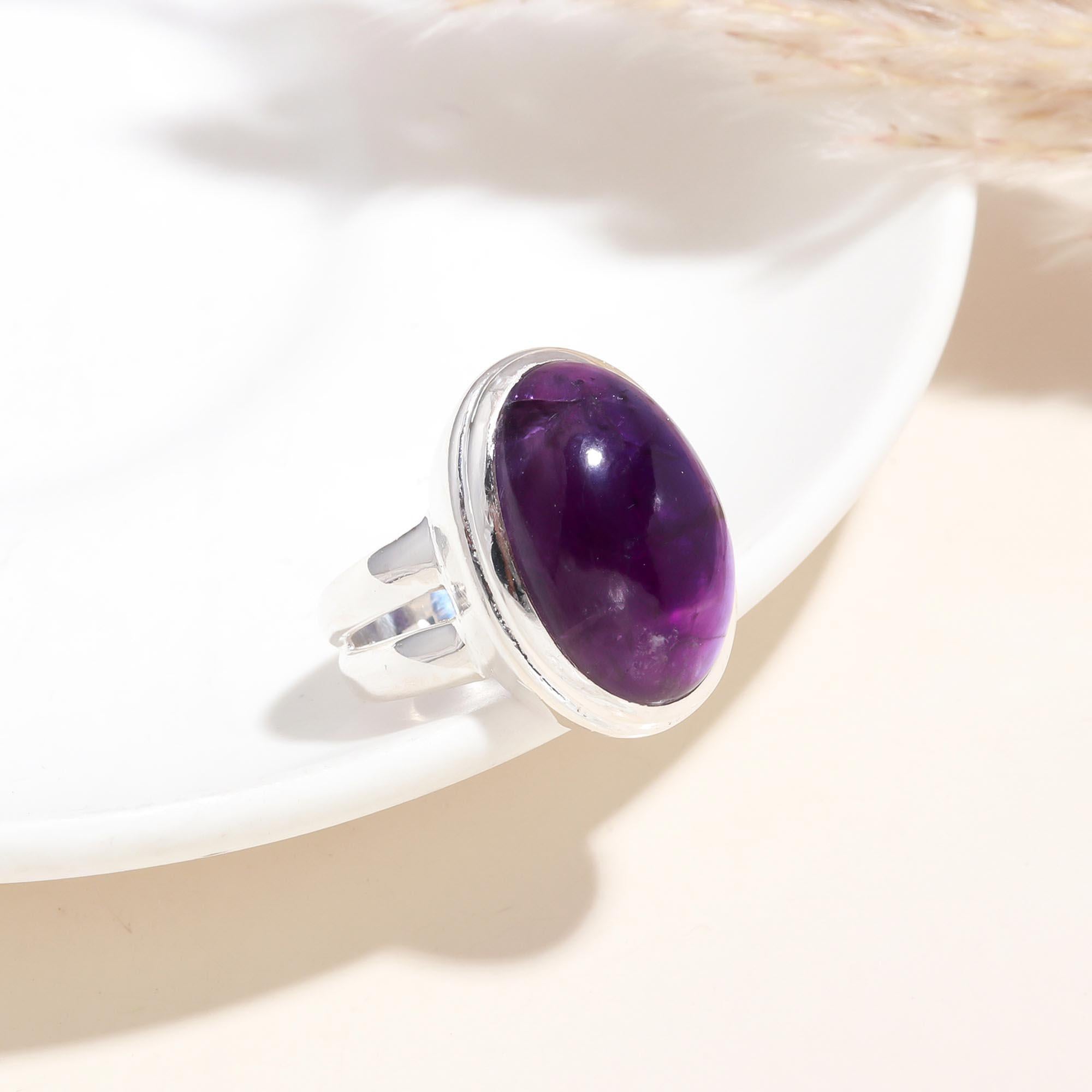 The Royal Oval: Amethyst Cabochon Split Shank Silver Ring