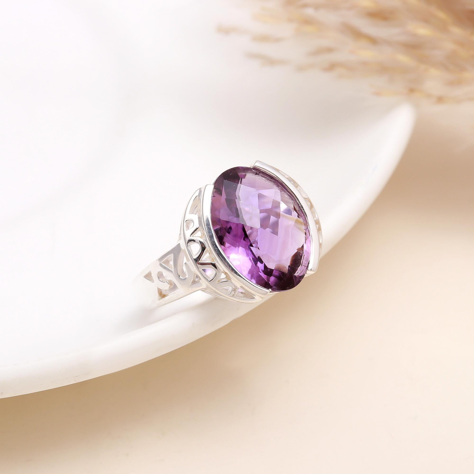 The Crown Jewel: Oval Amethyst Basket Ring