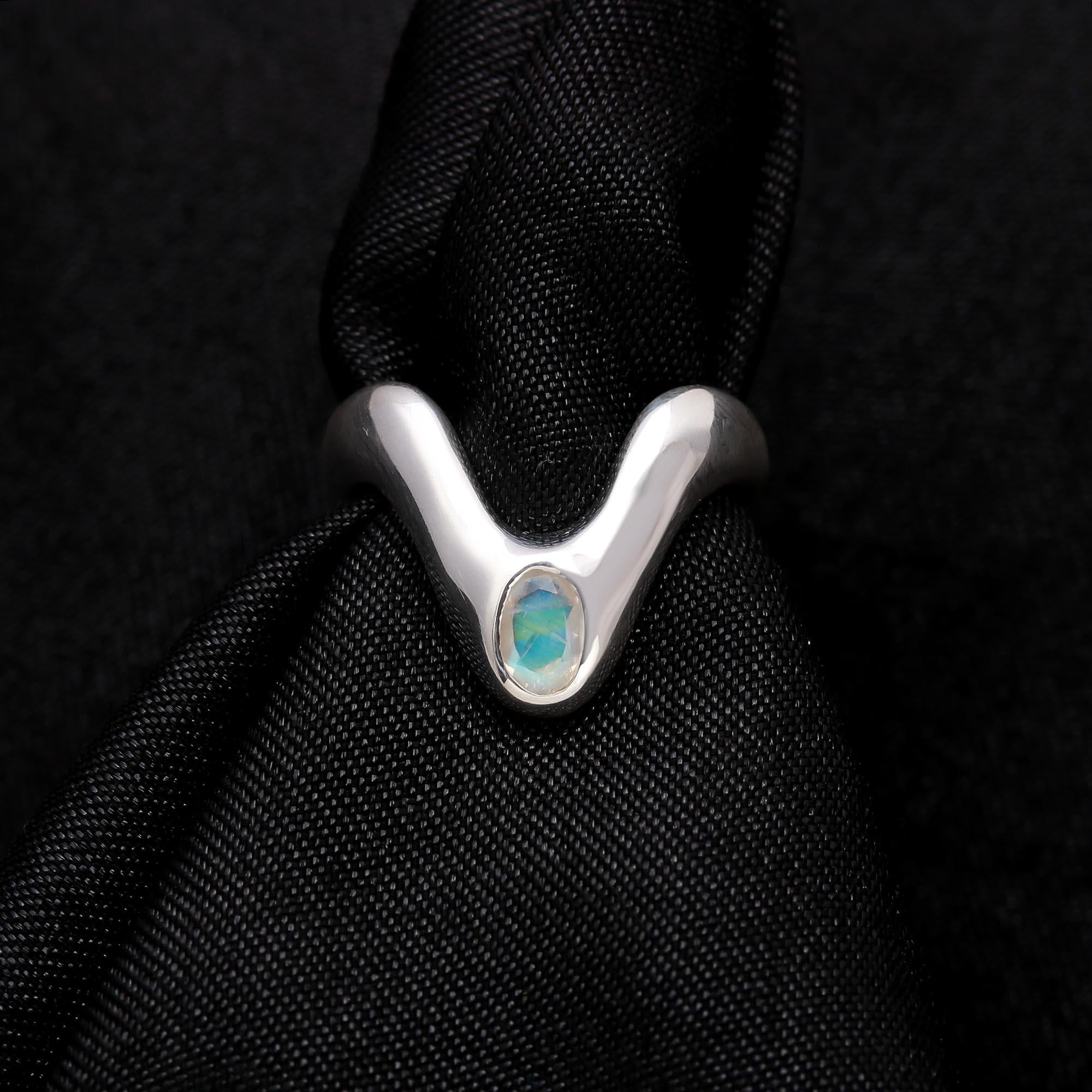 Round Moonstone: Modern Chevron Peak Ring