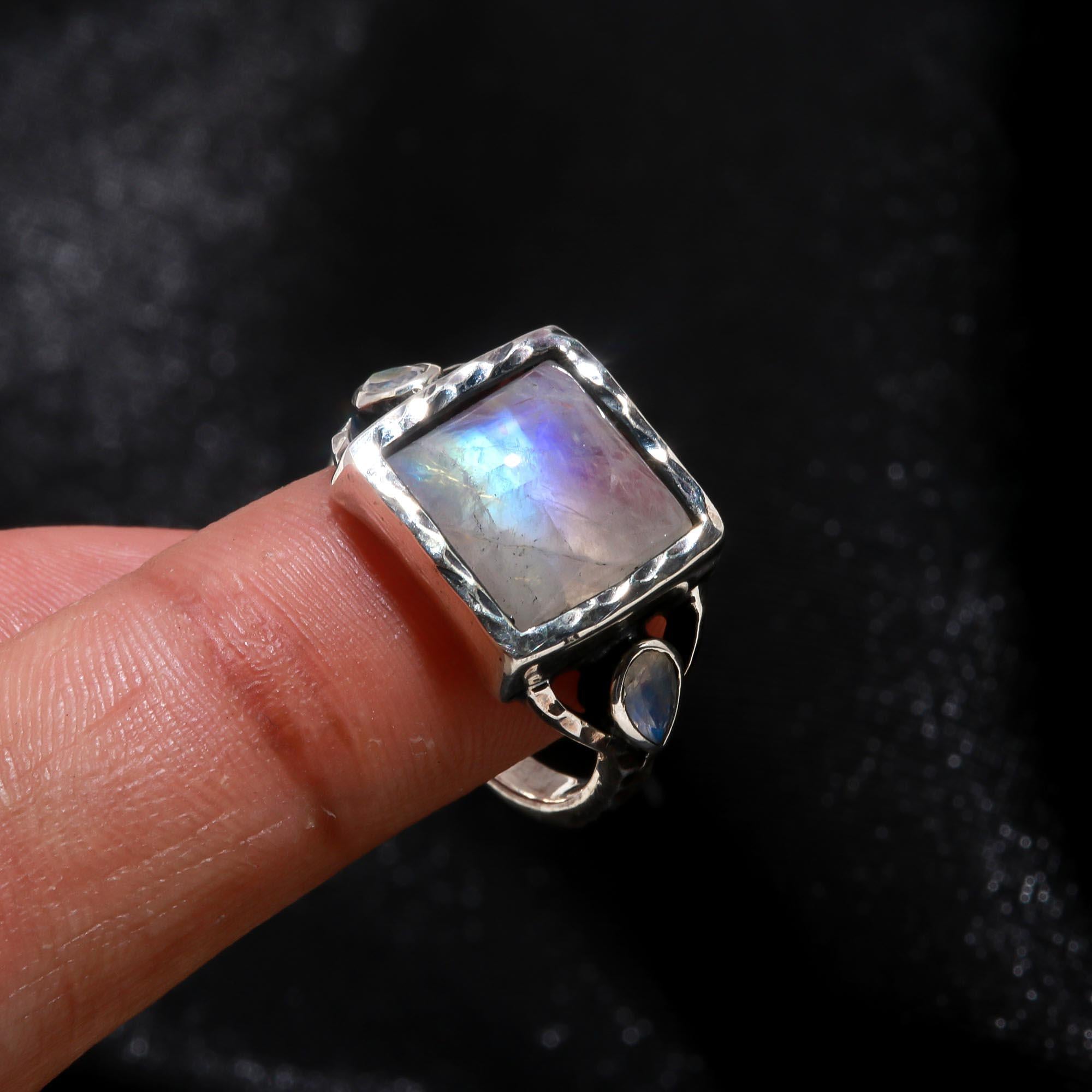 The Mystic Square: Vintage Style Geometric Ring