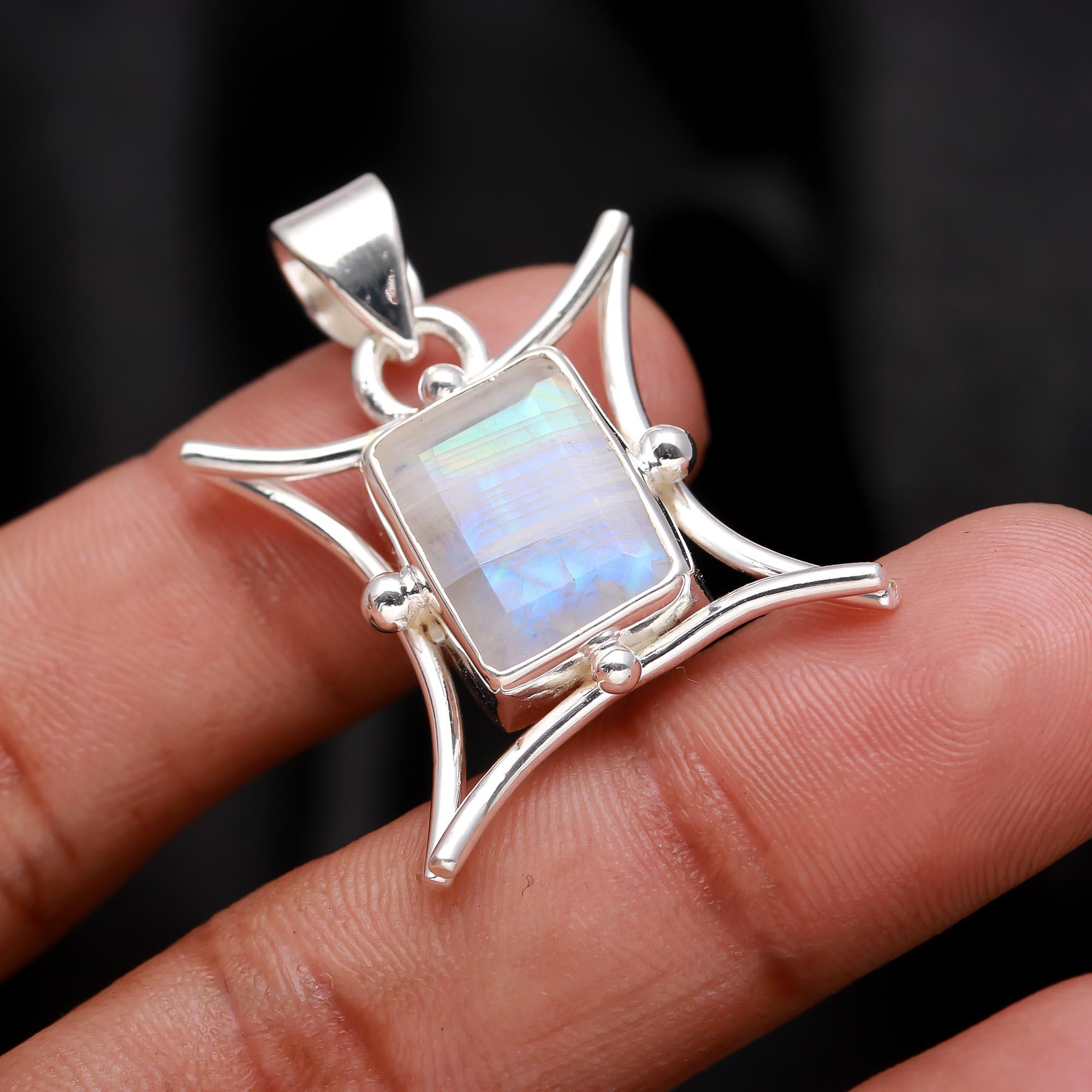 925 Sterling Silver Natural Moonstone Pendant