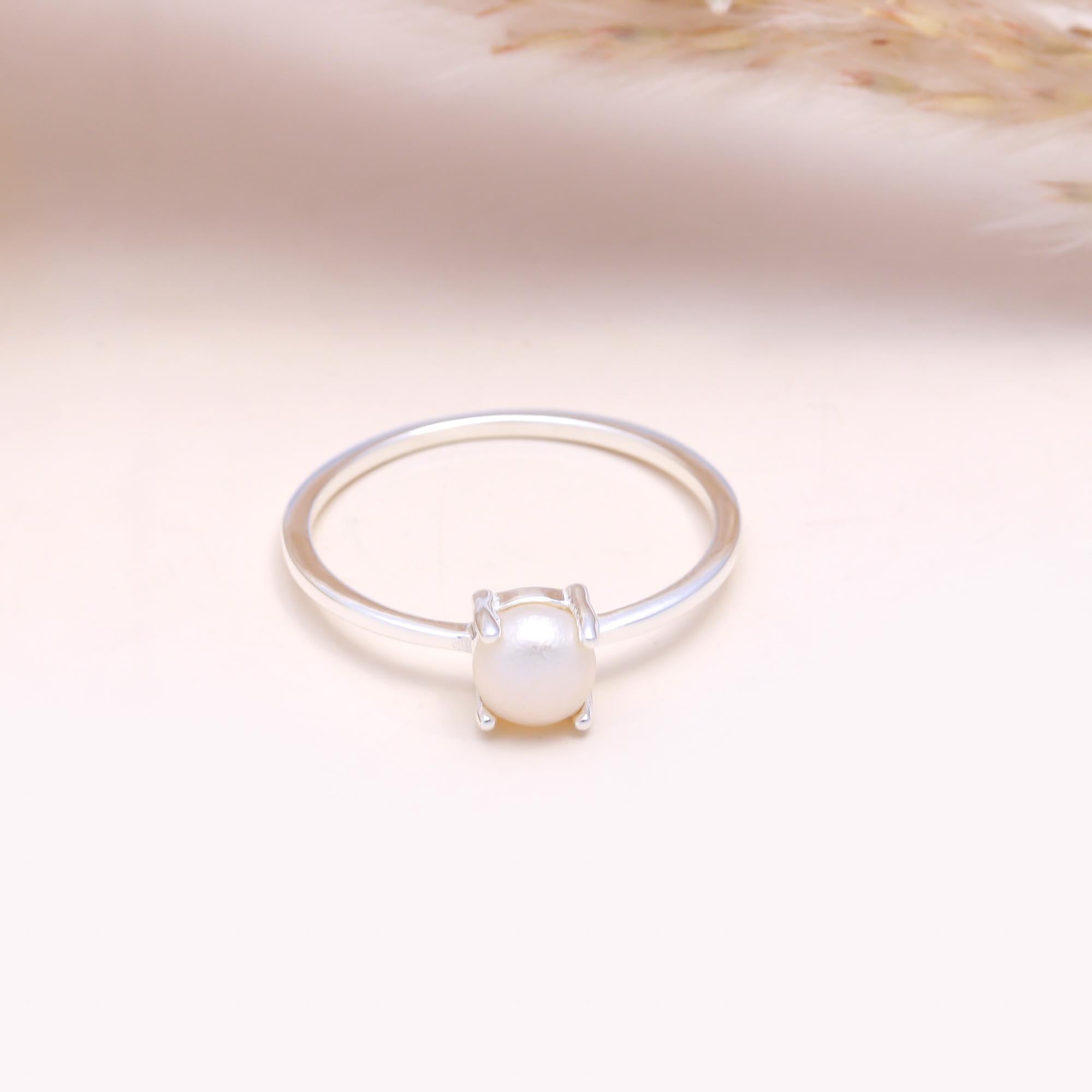 The Classic Pearl Solitaire: Round Freshwater Pearl Ring