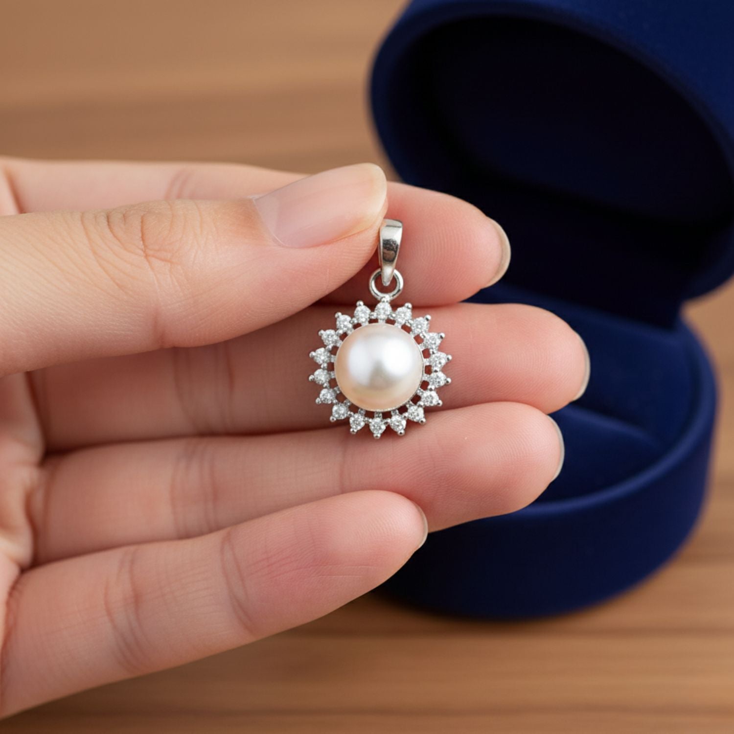 925 Sterling Silver Pearl Halo Classic Pendant for Women