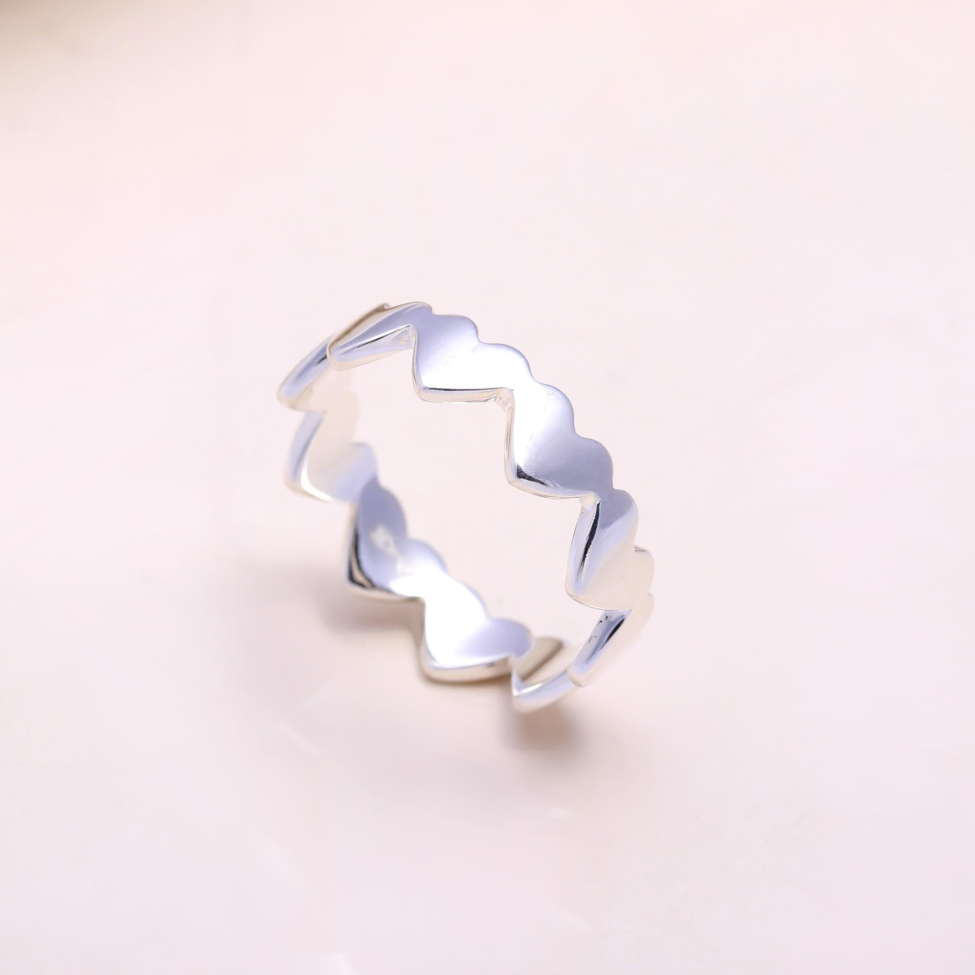 The Infinite Love: Silver Connected Heart Eternity Ring